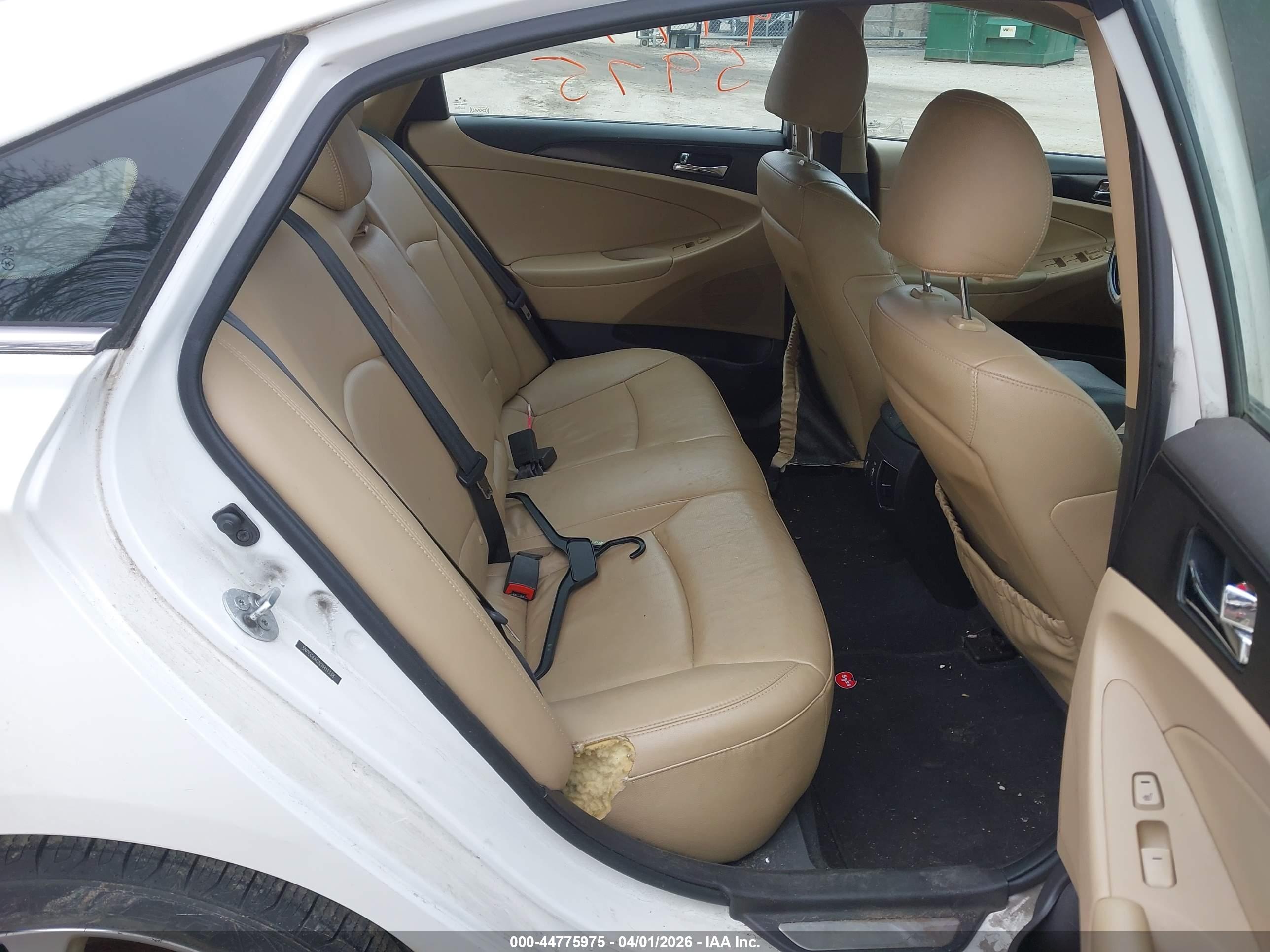 HYUNDAI SONATA image 8