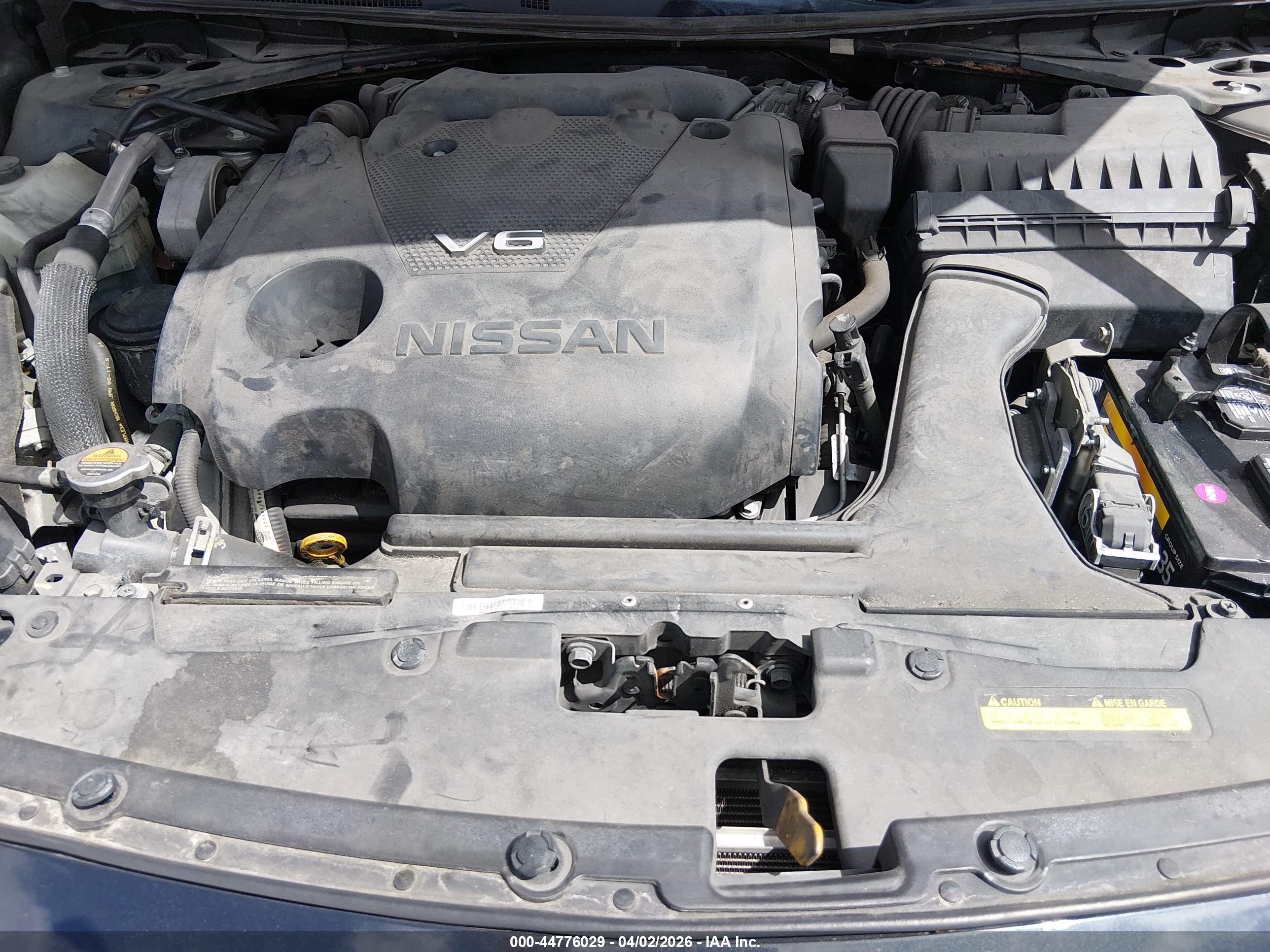 NISSAN MAXIMA image 10