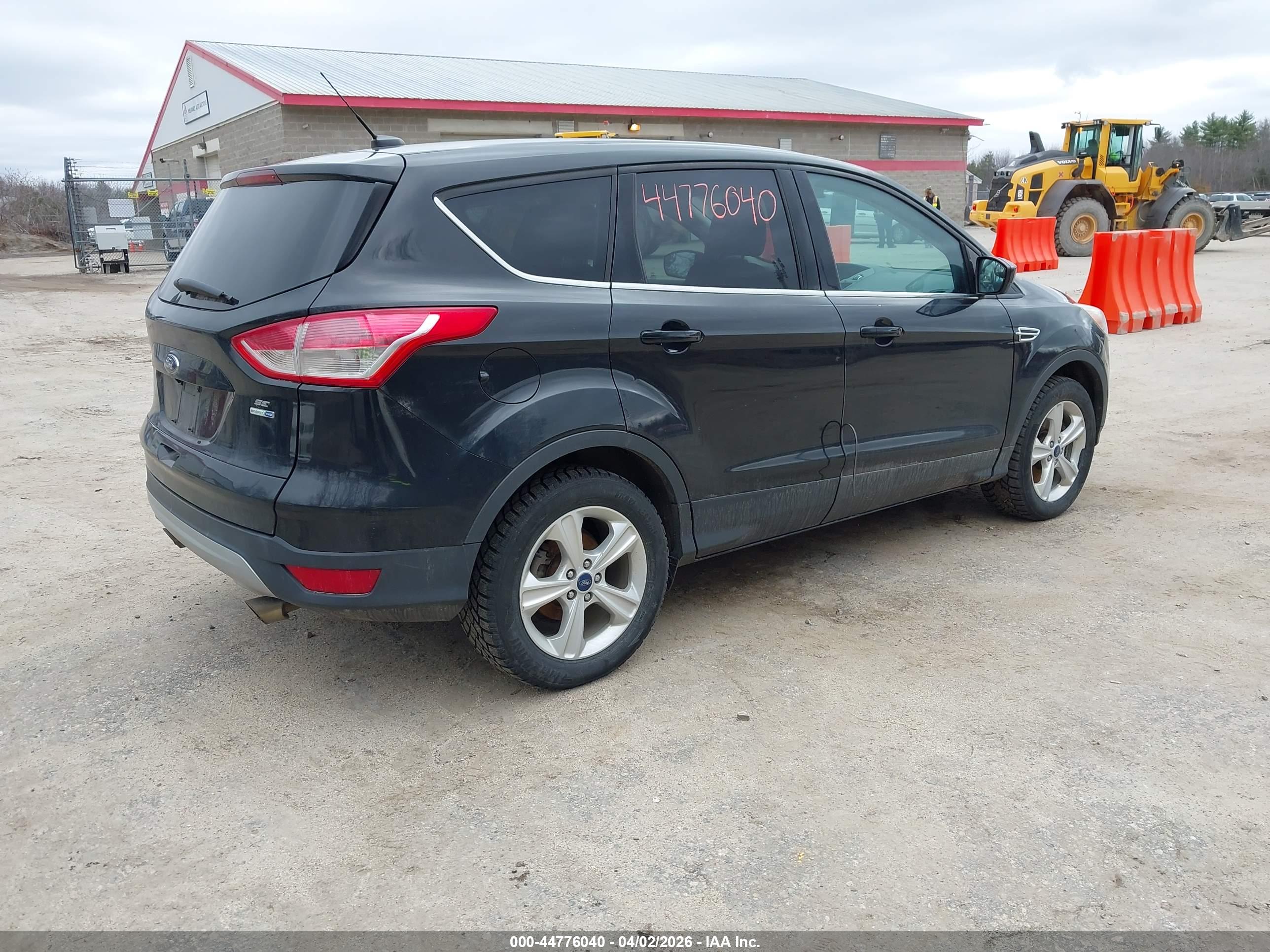 FORD ESCAPE image 4