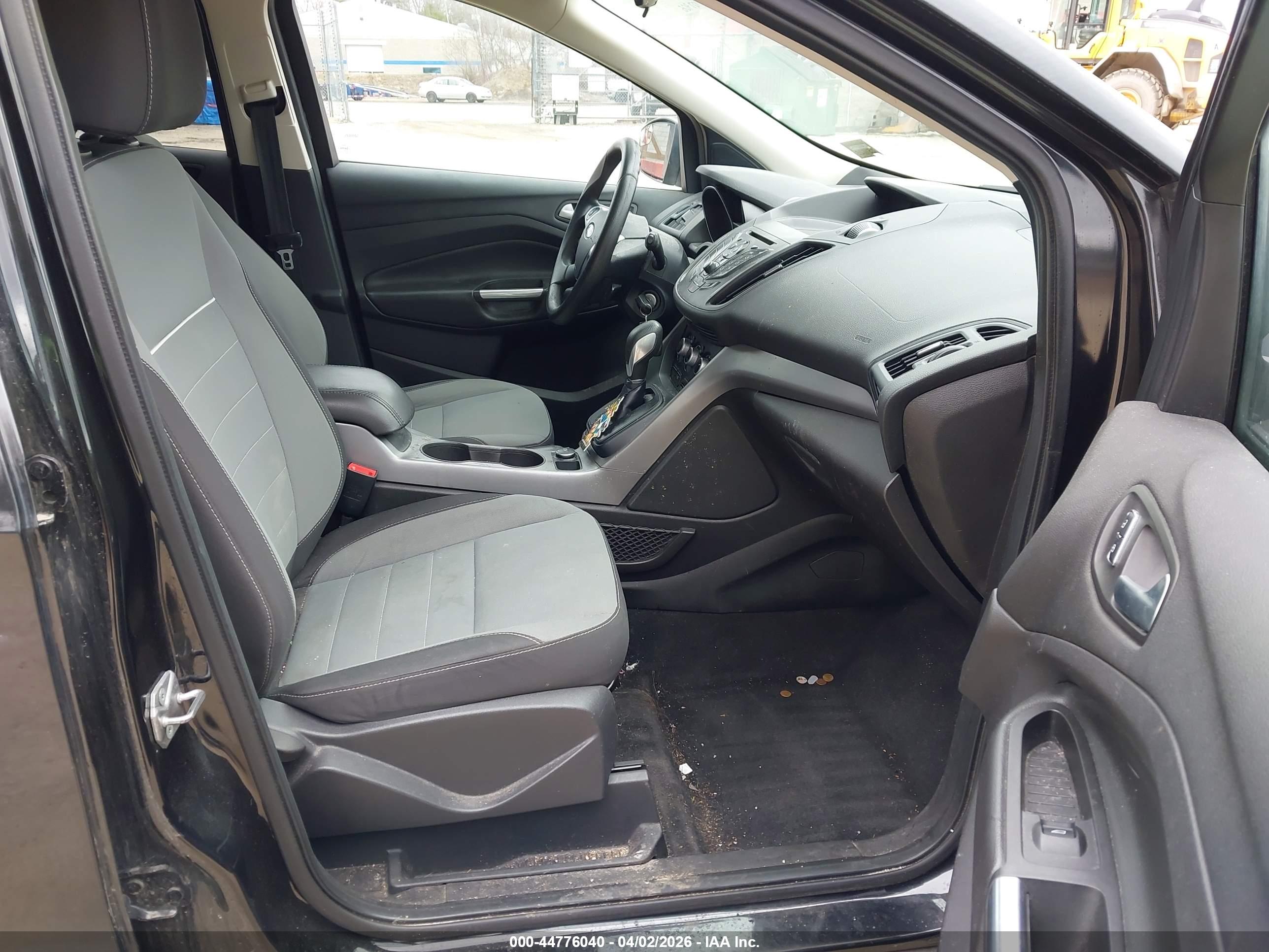 FORD ESCAPE image 5