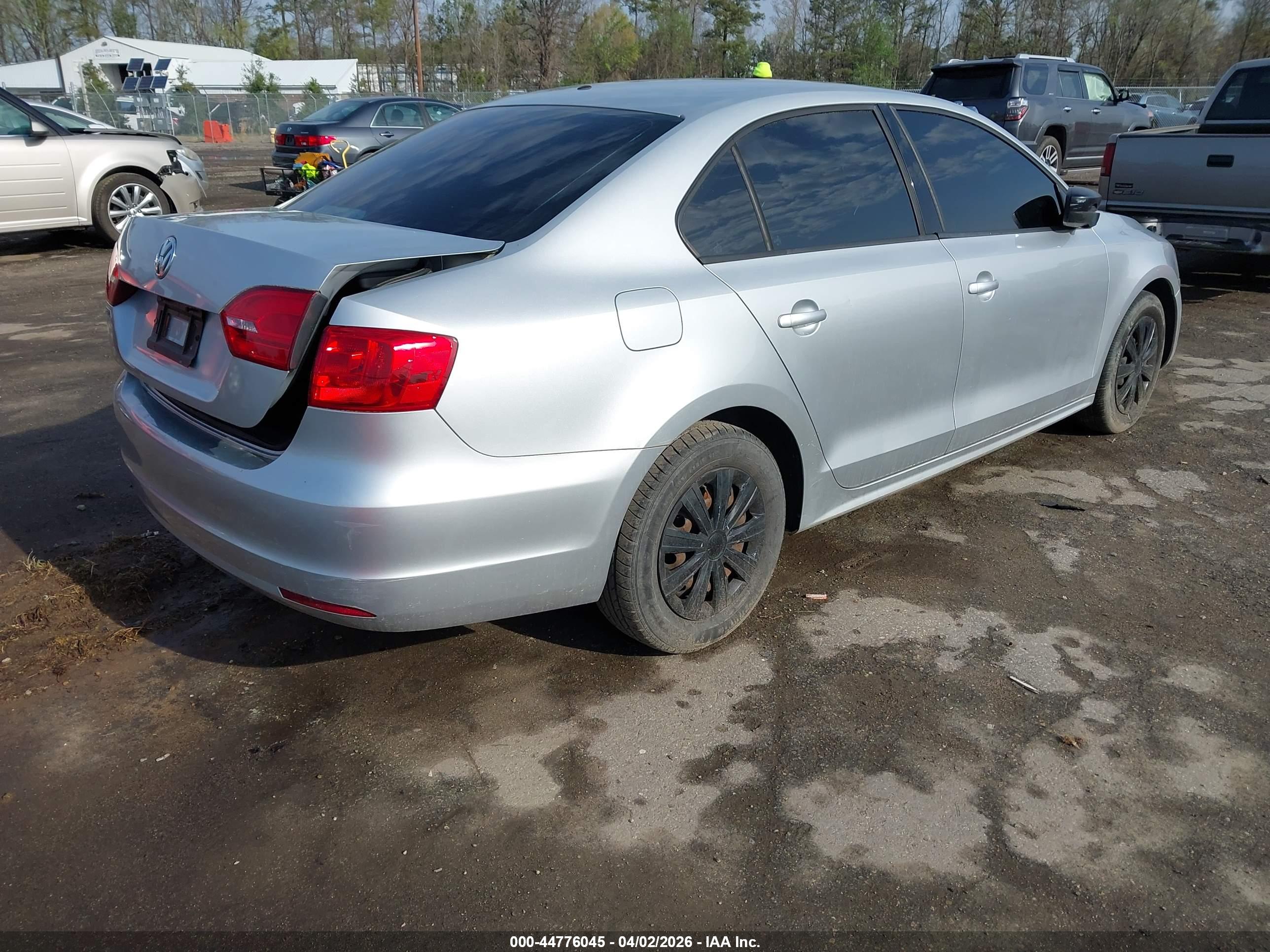 VOLKSWAGEN JETTA image 4