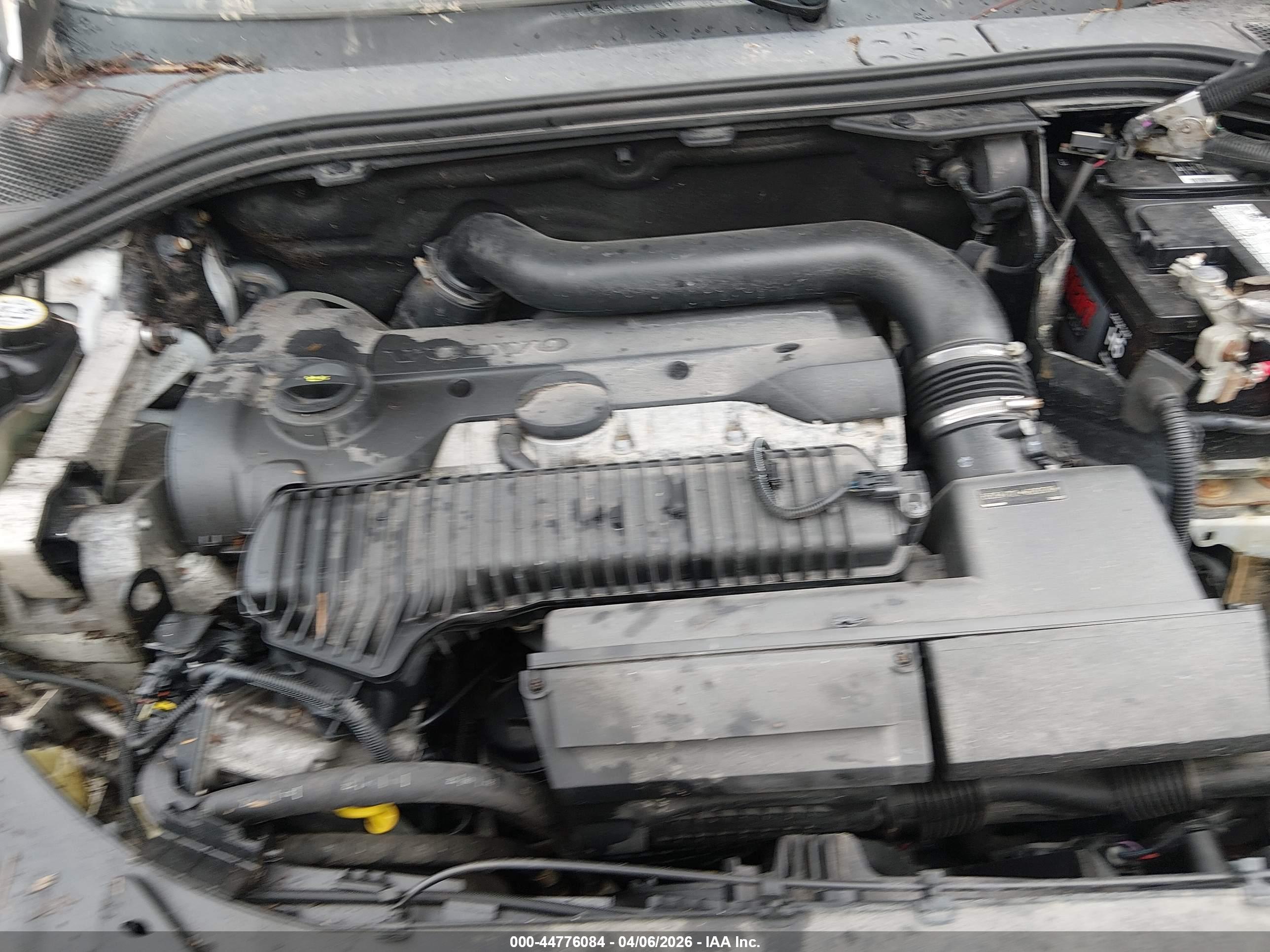 VOLVO S60 image 10