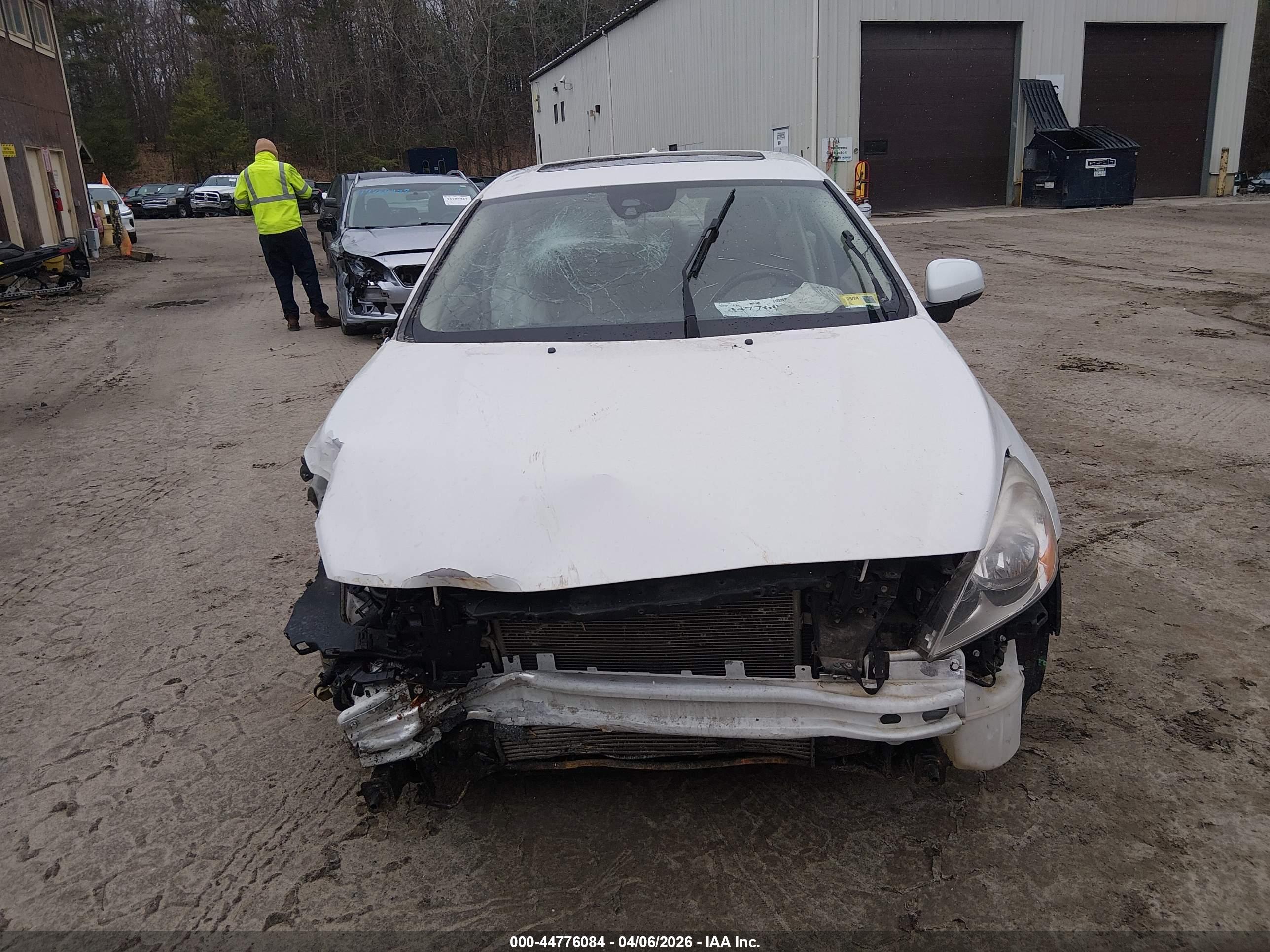 VOLVO S60 image 6