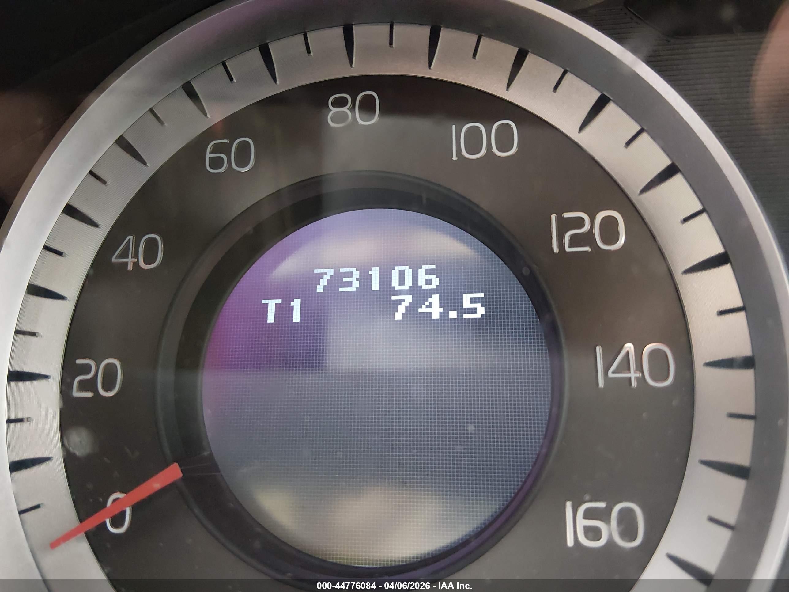 VOLVO S60 image 7