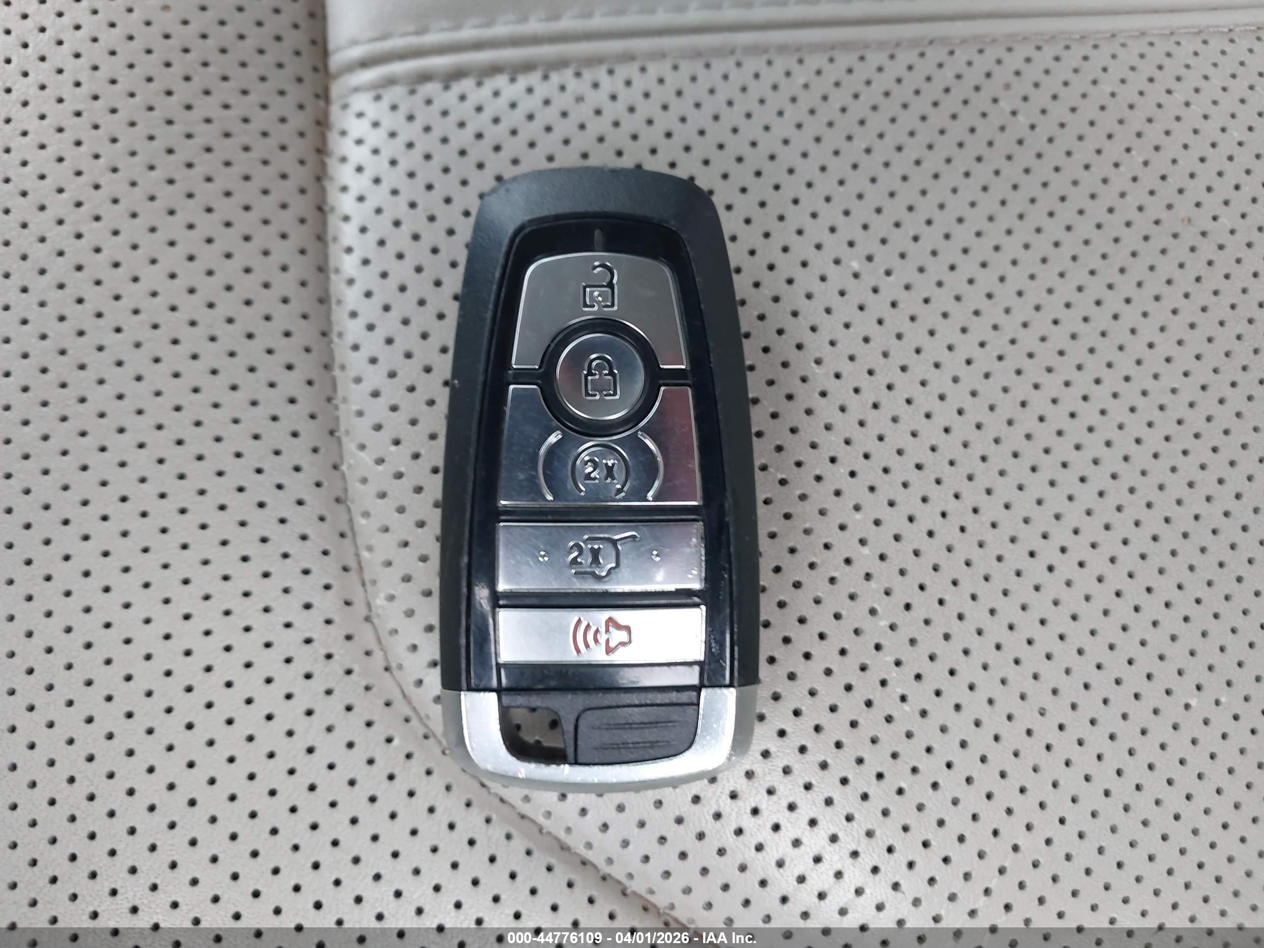 FORD EXPEDITION image 11
