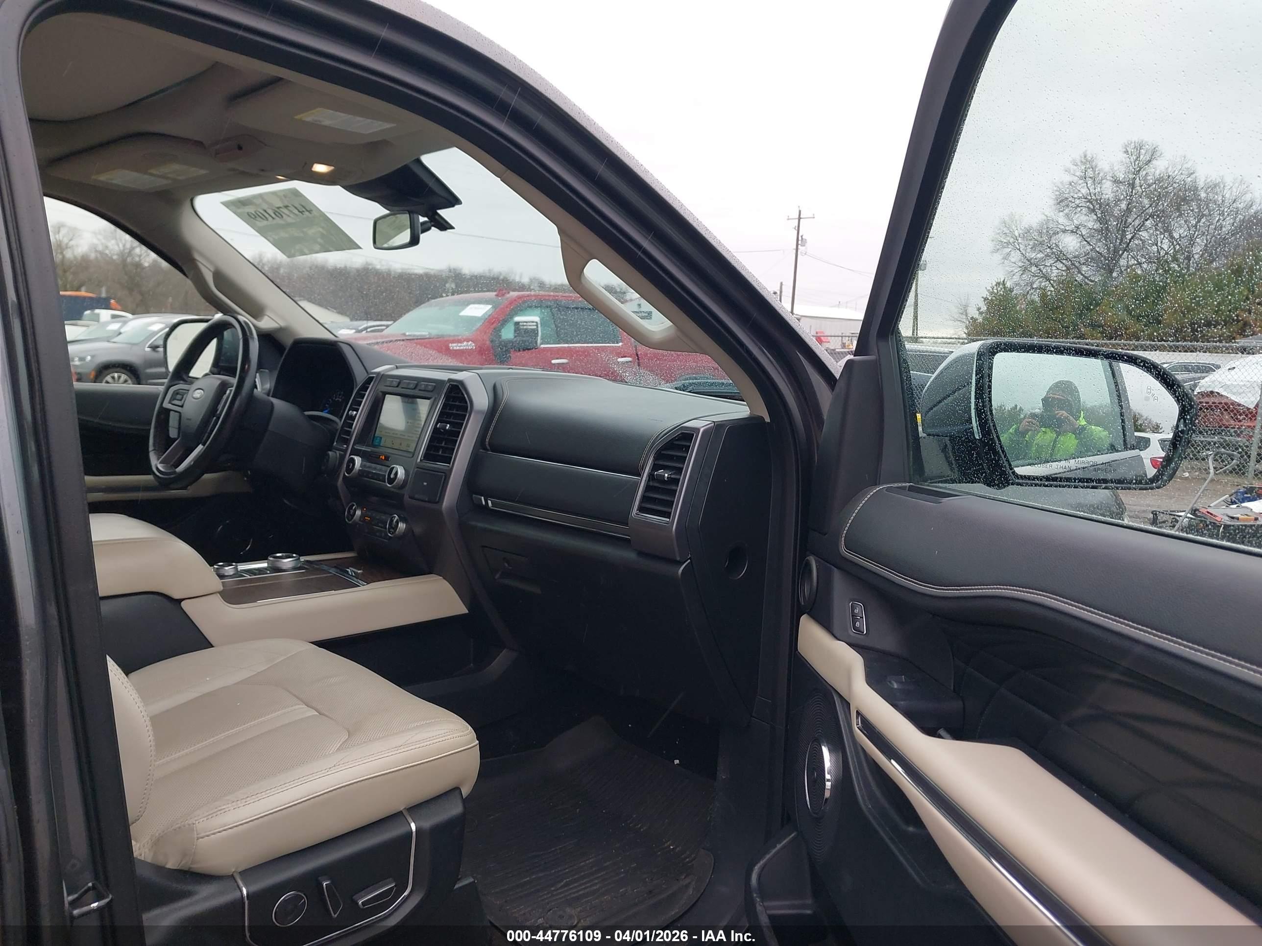 FORD EXPEDITION image 5