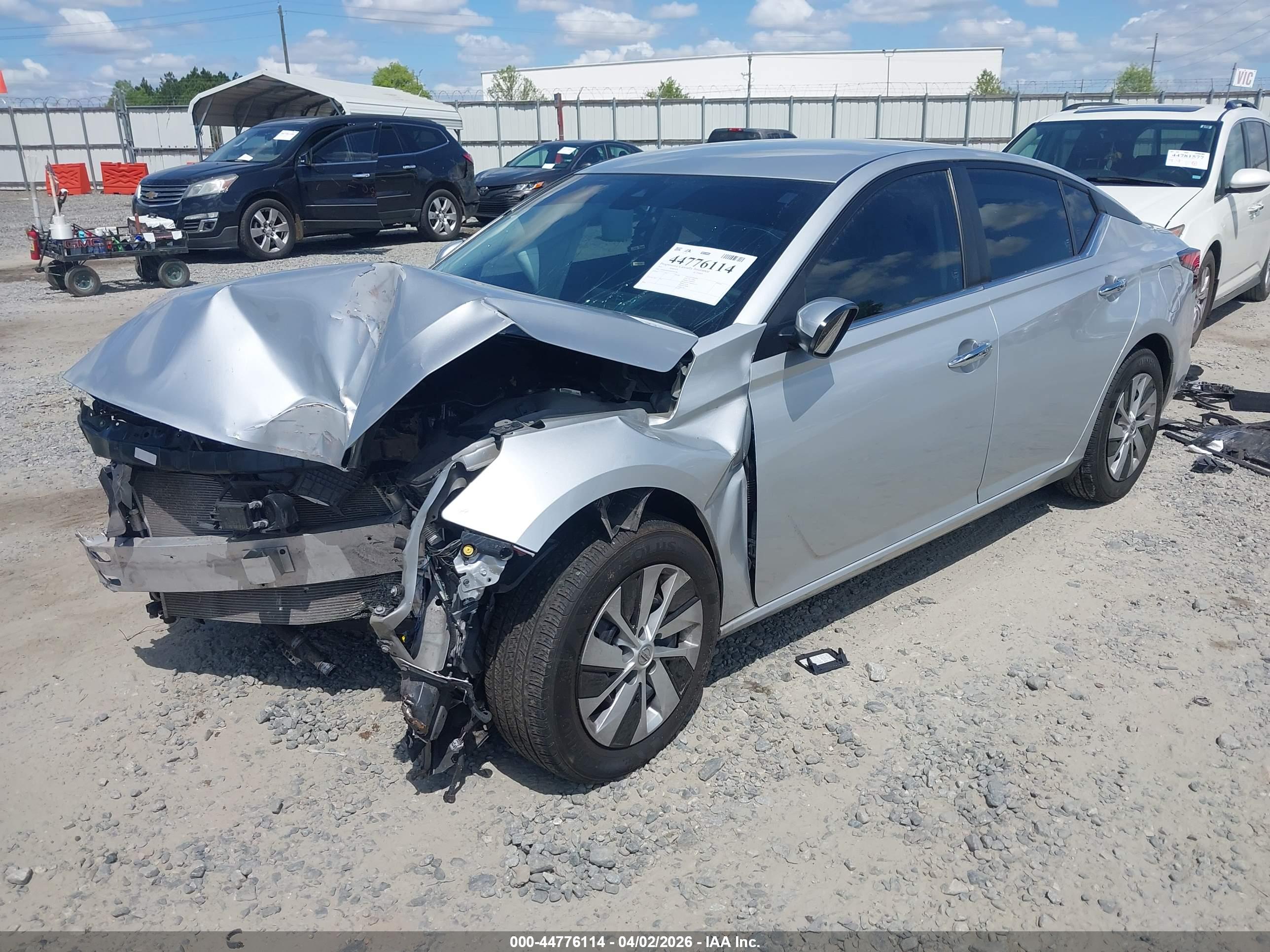 NISSAN ALTIMA image 2