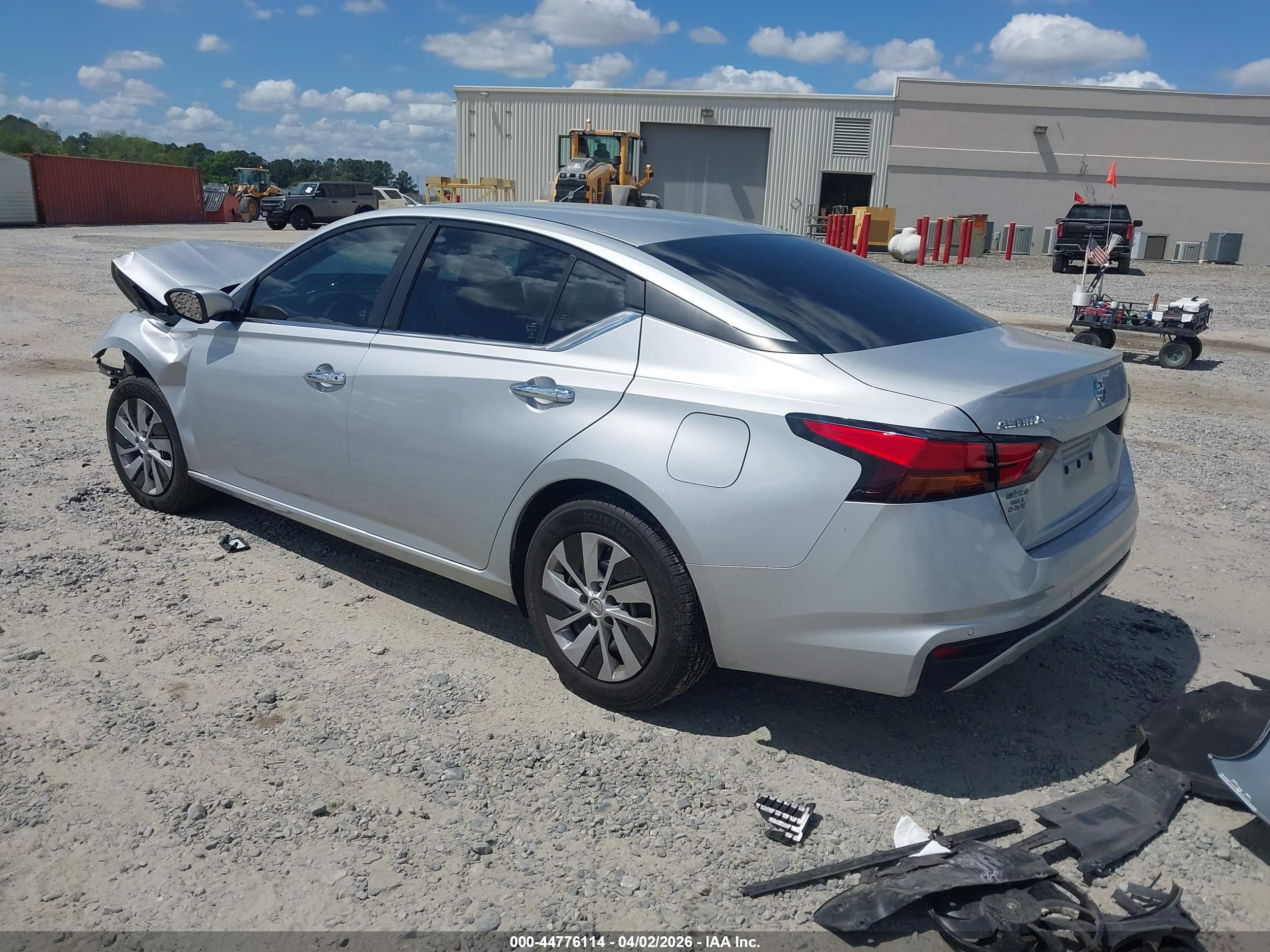 NISSAN ALTIMA image 3