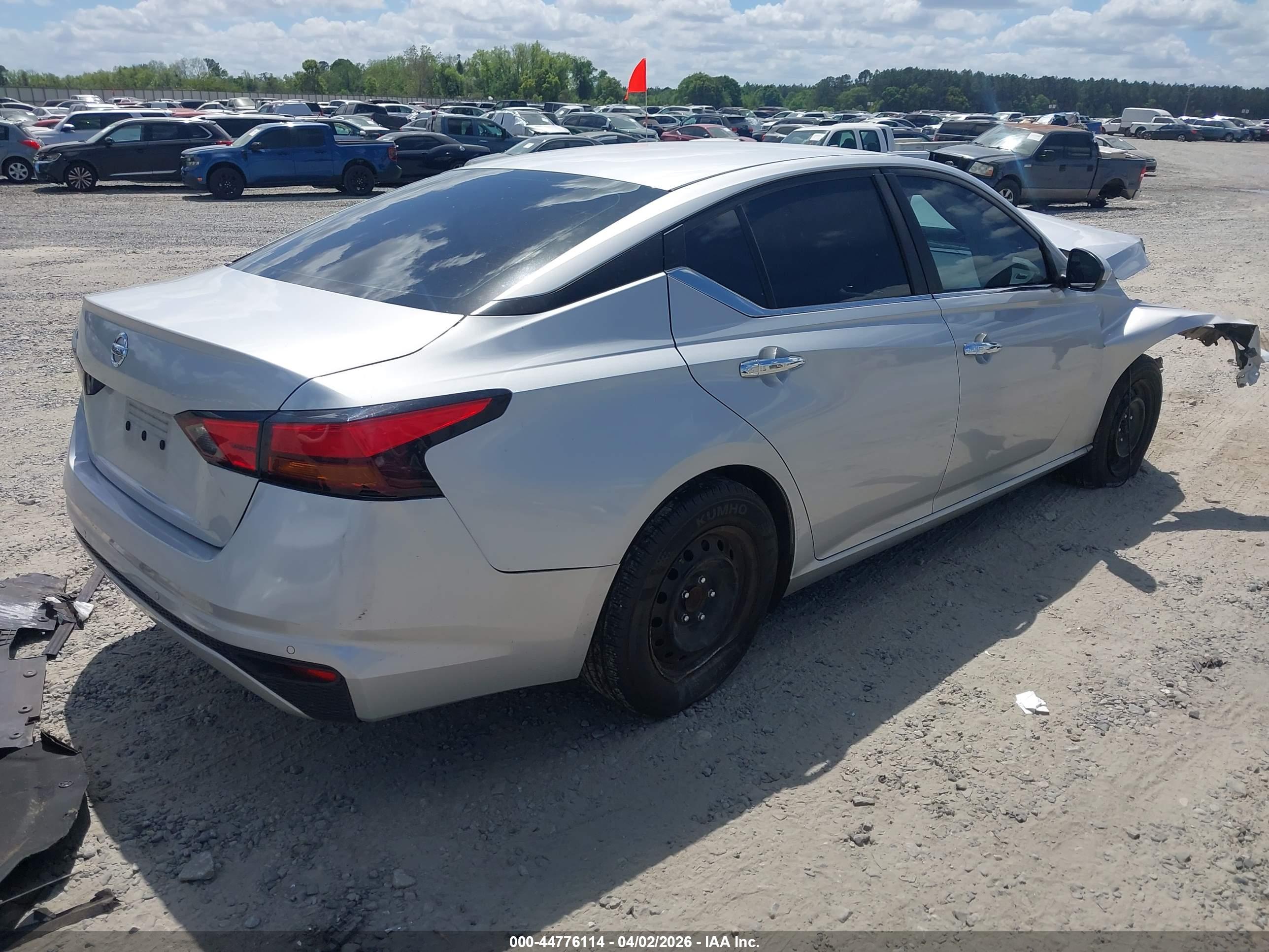 NISSAN ALTIMA image 4
