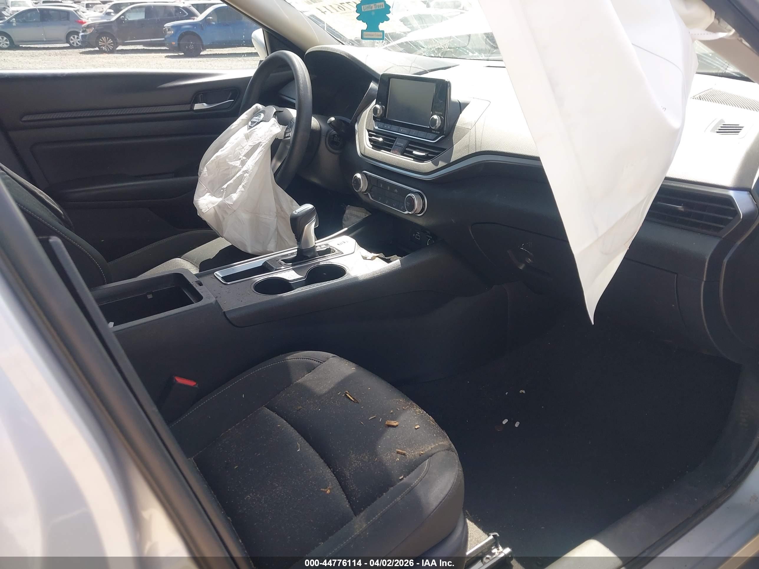 NISSAN ALTIMA image 5
