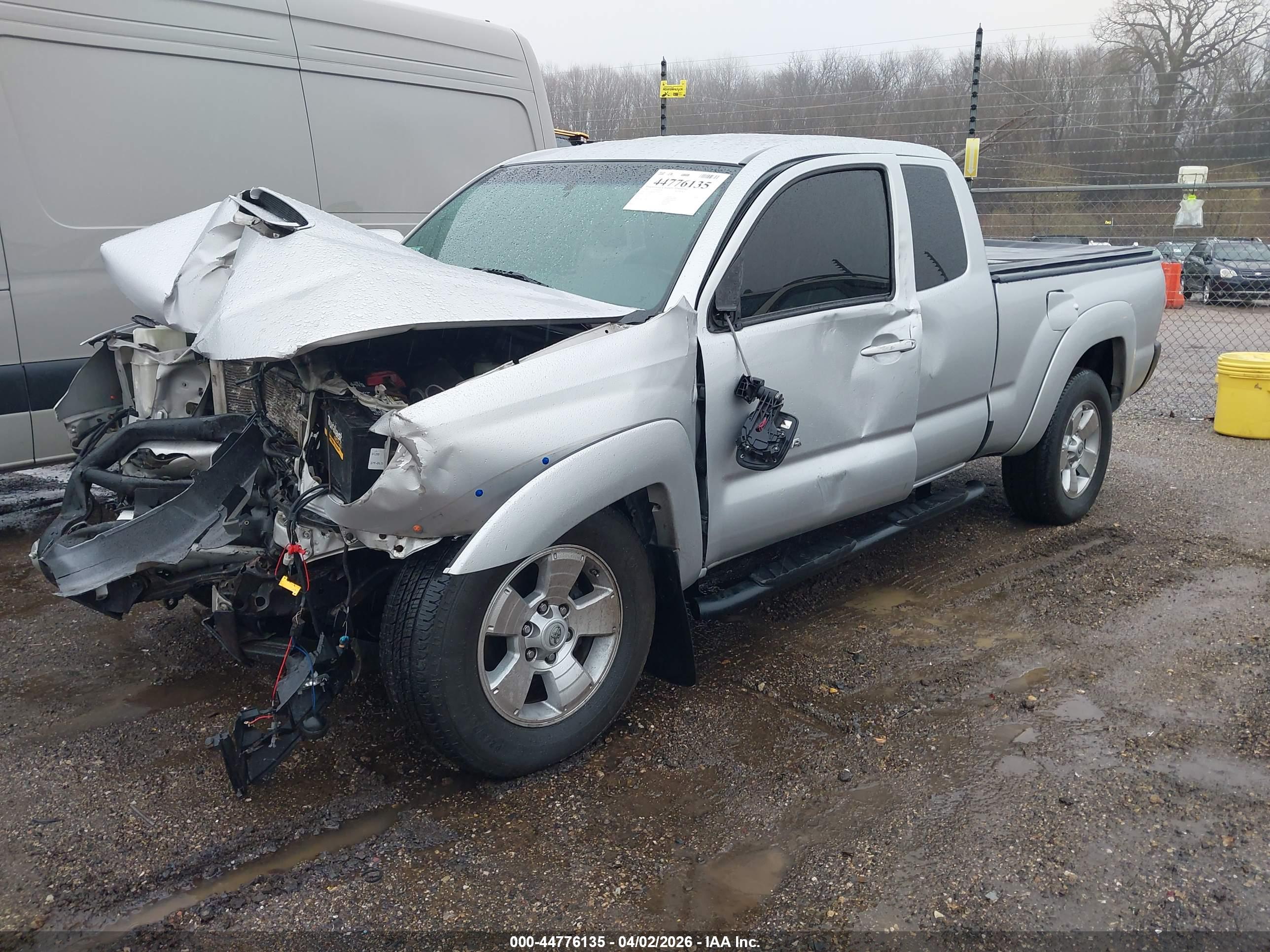 TOYOTA TACOMA image 2