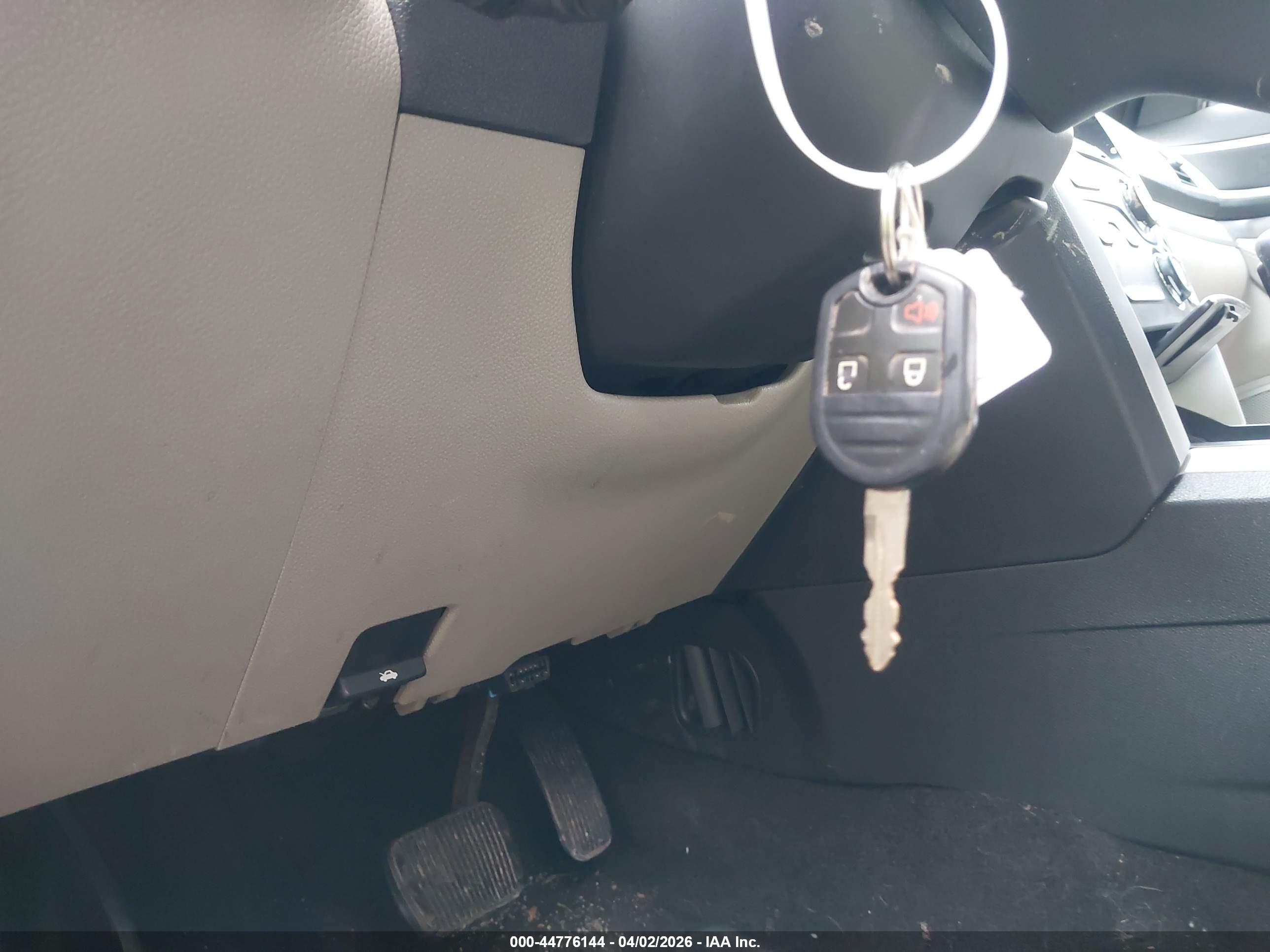 FORD EXPLORER image 11