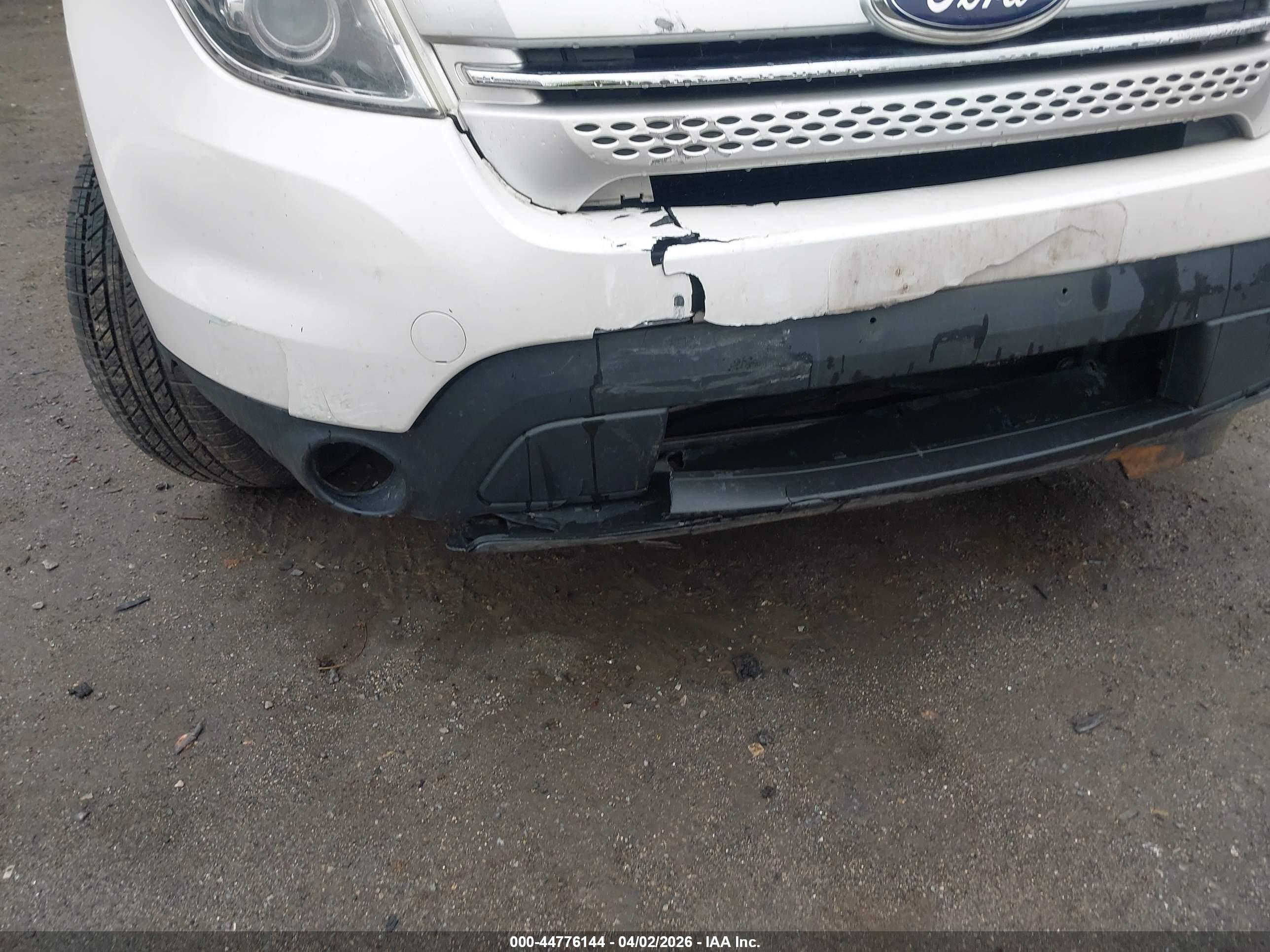 FORD EXPLORER image 6