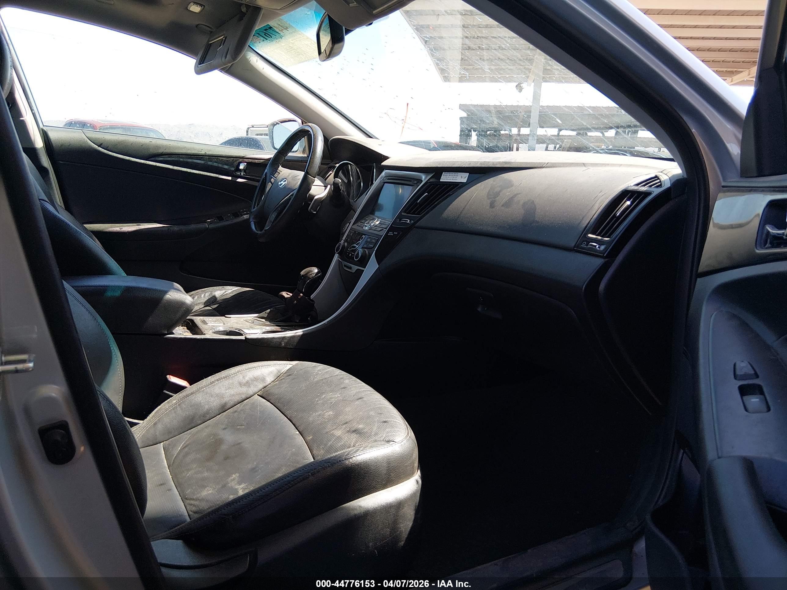 HYUNDAI SONATA image 5