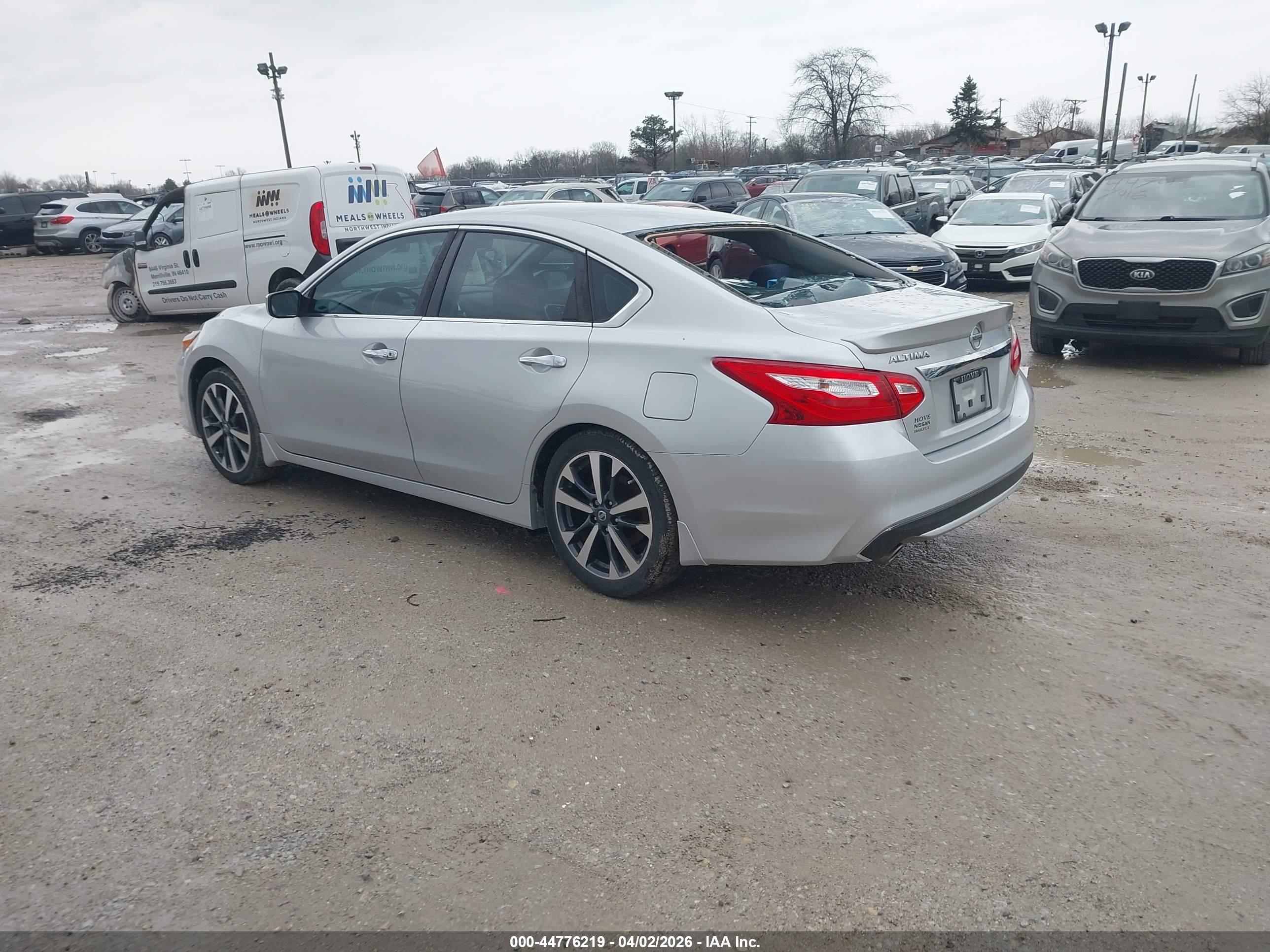 NISSAN ALTIMA image 3