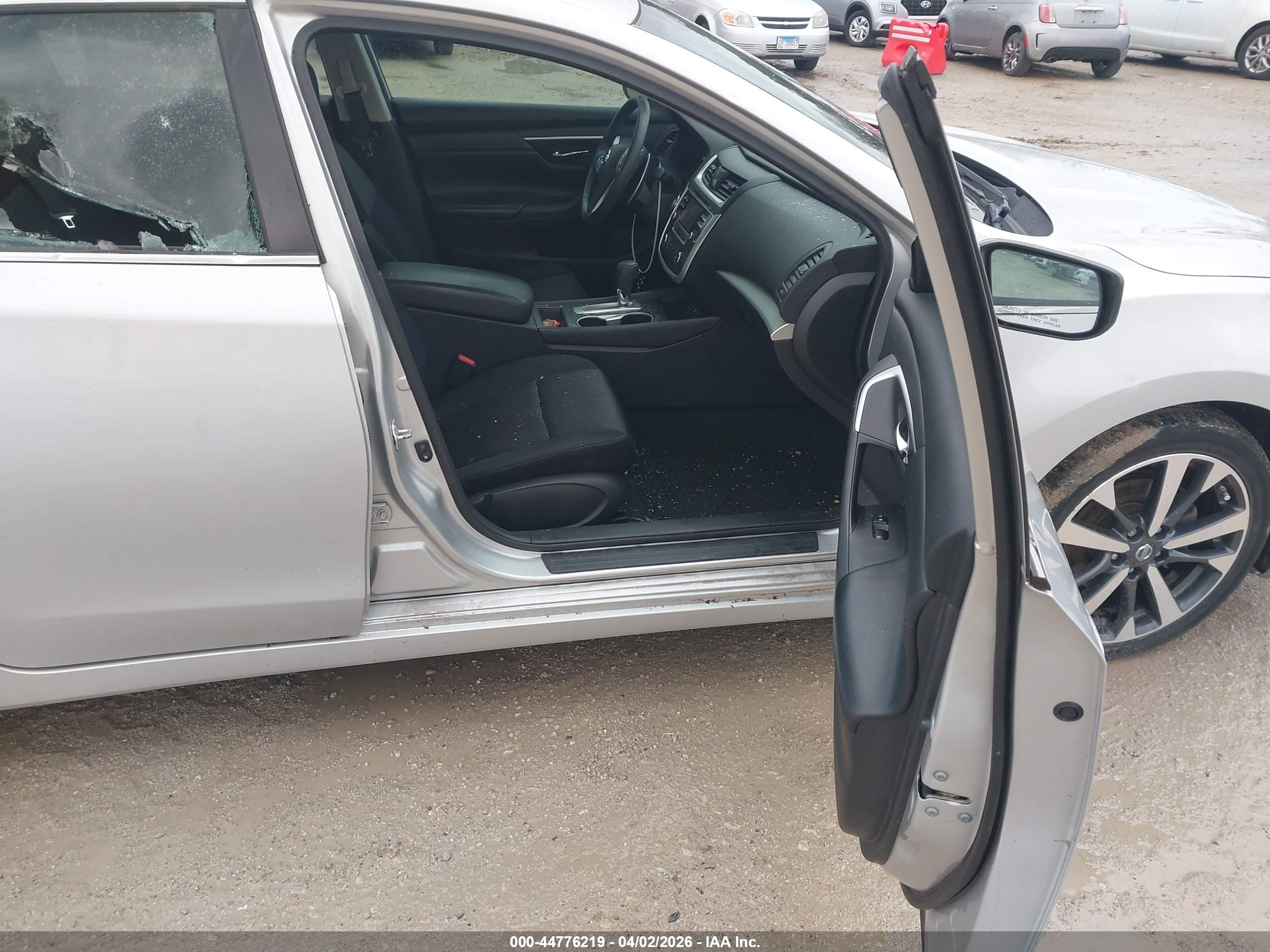 NISSAN ALTIMA image 5