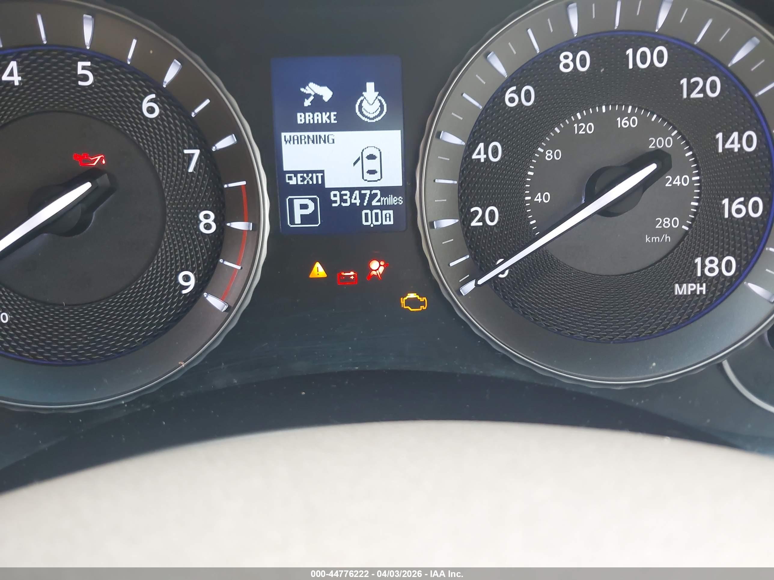 INFINITI Q70 image 7