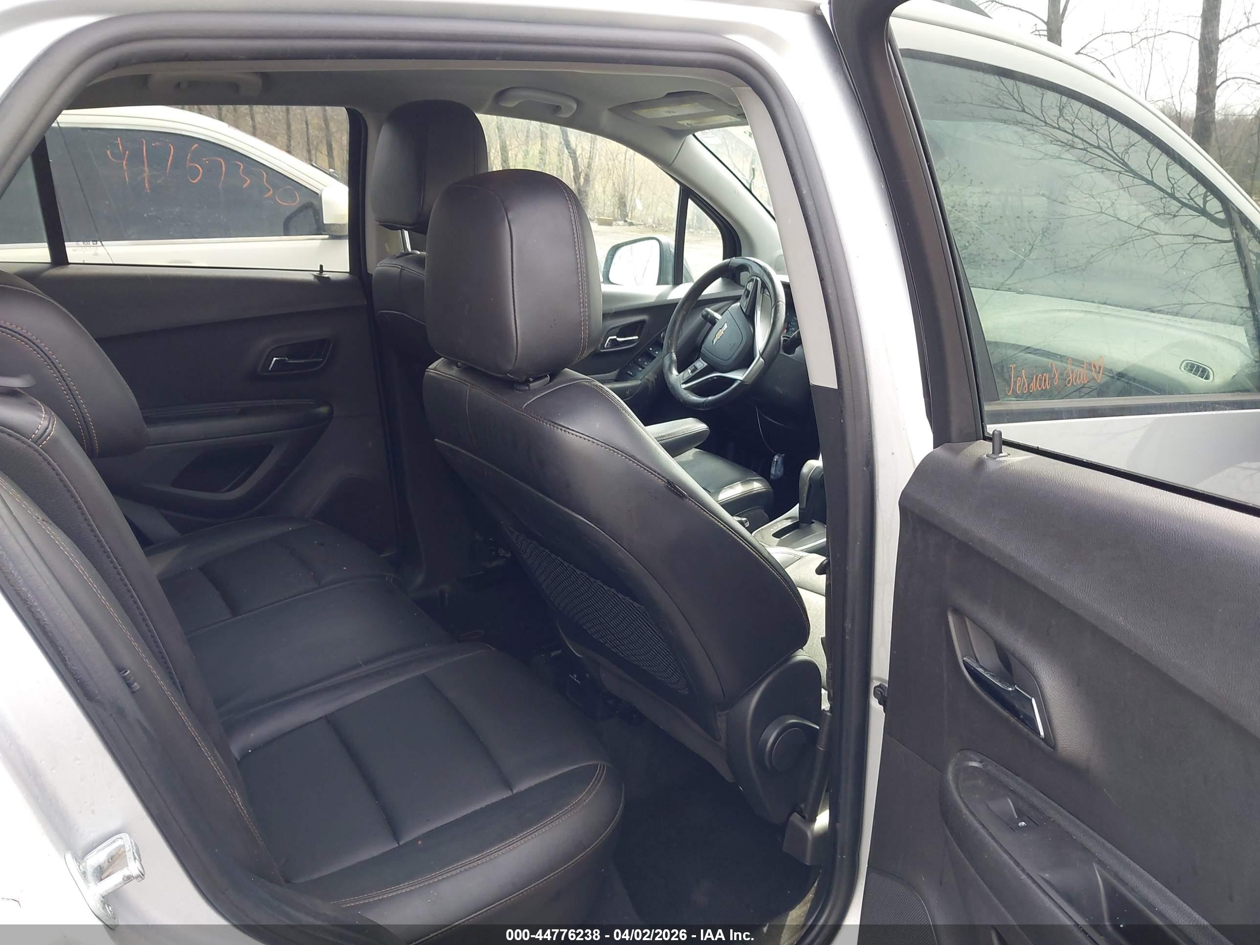 CHEVROLET TRAX image 8
