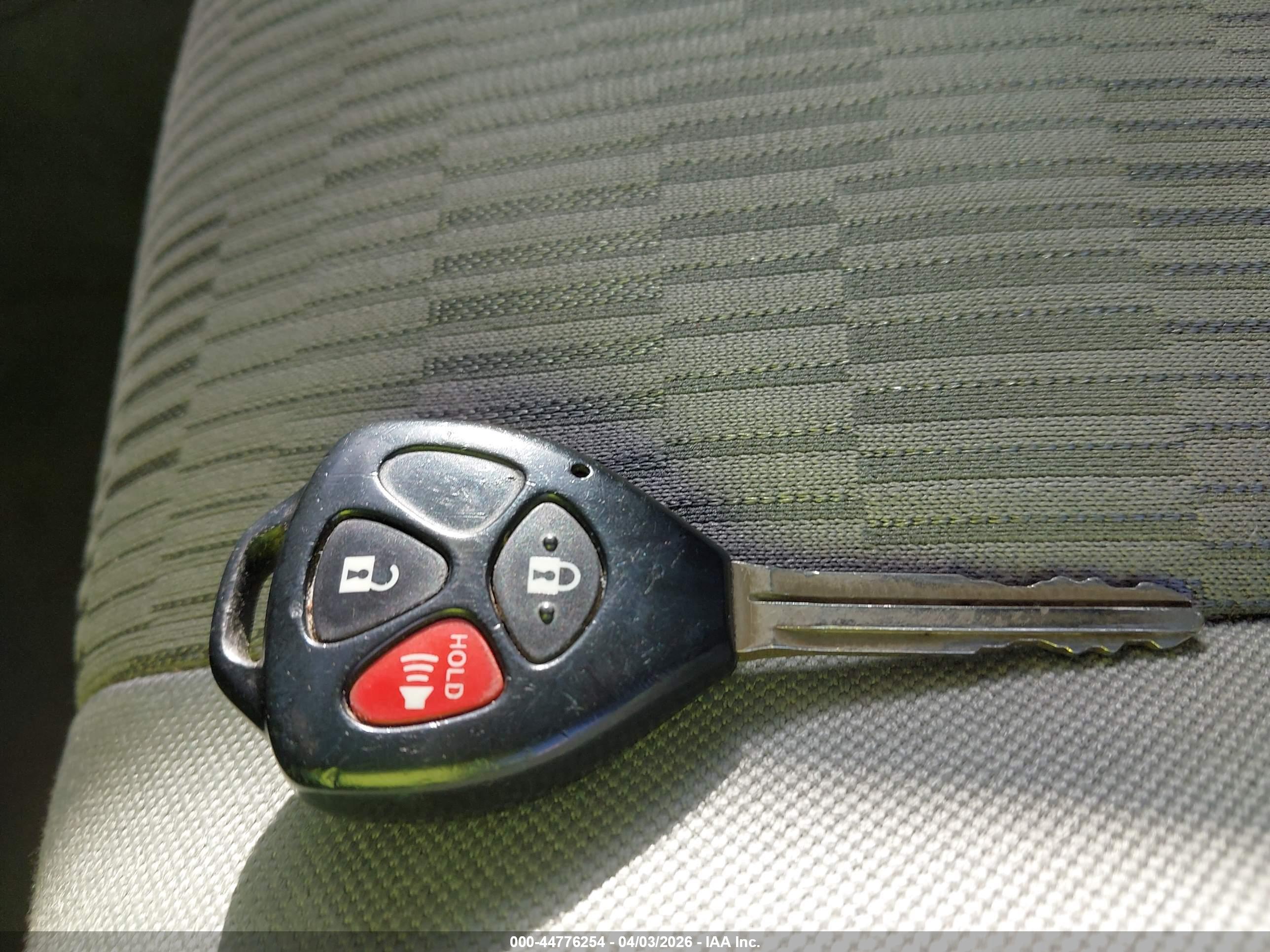 TOYOTA RAV4 image 11
