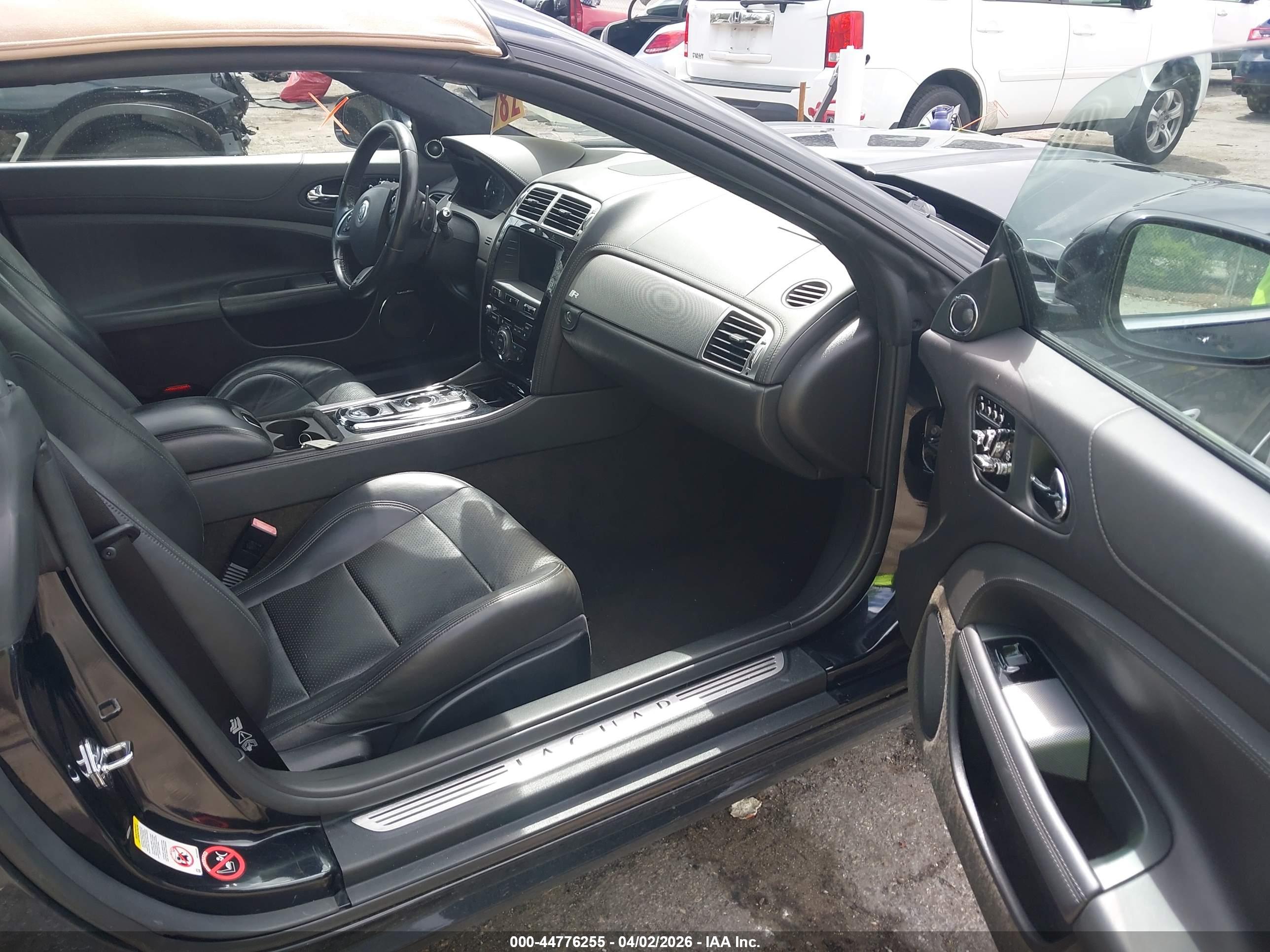 JAGUAR XK image 5