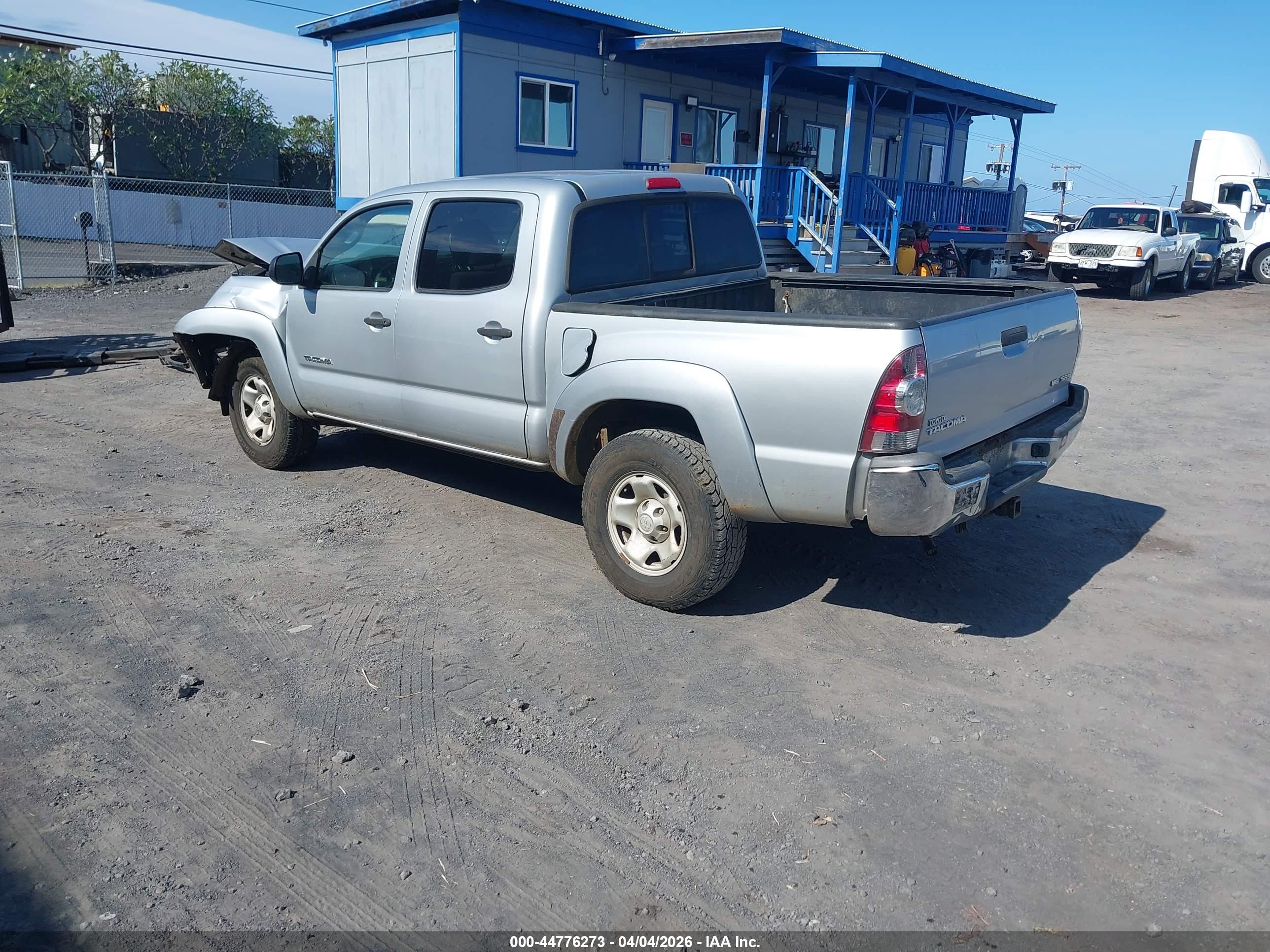 TOYOTA TACOMA image 3