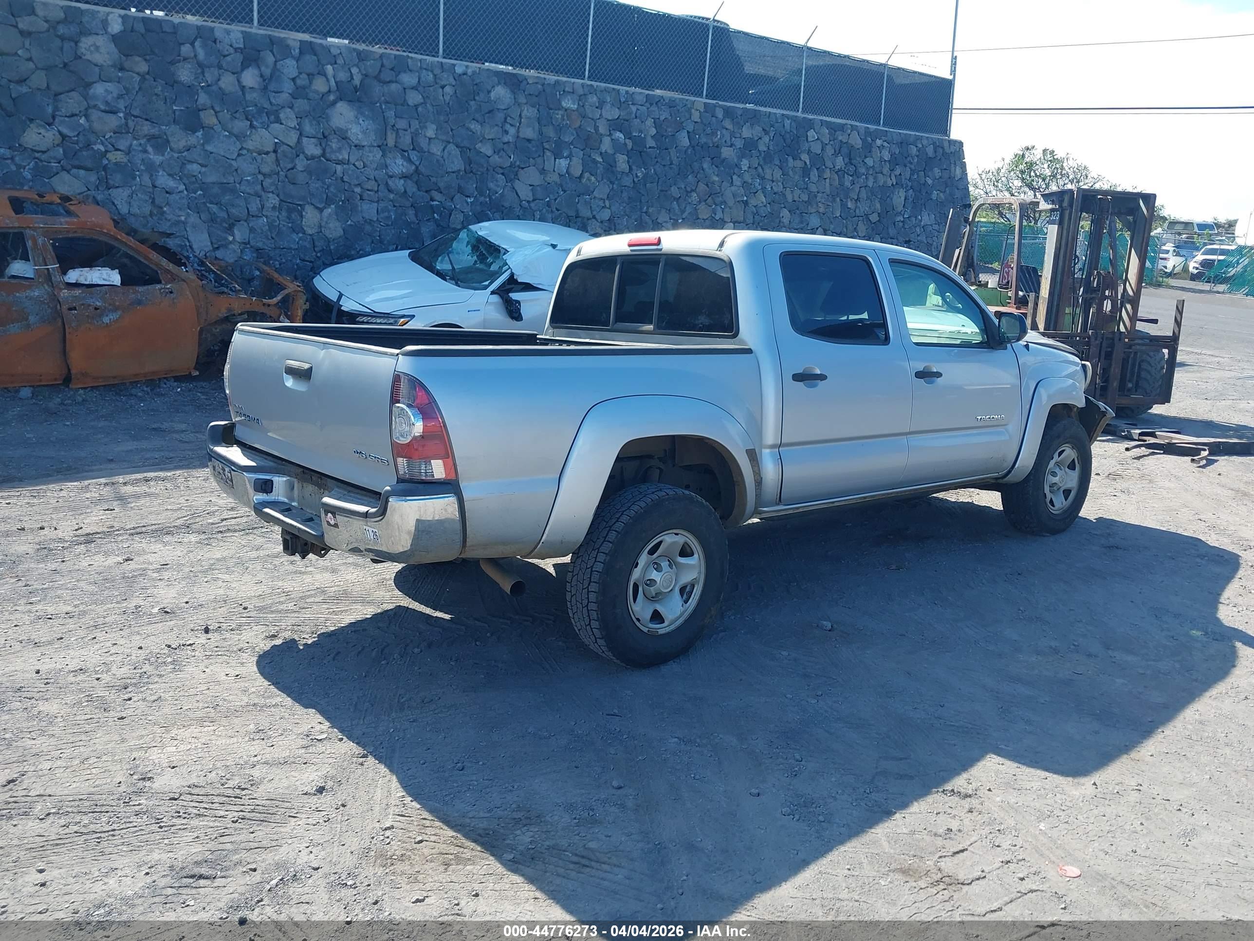 TOYOTA TACOMA image 4