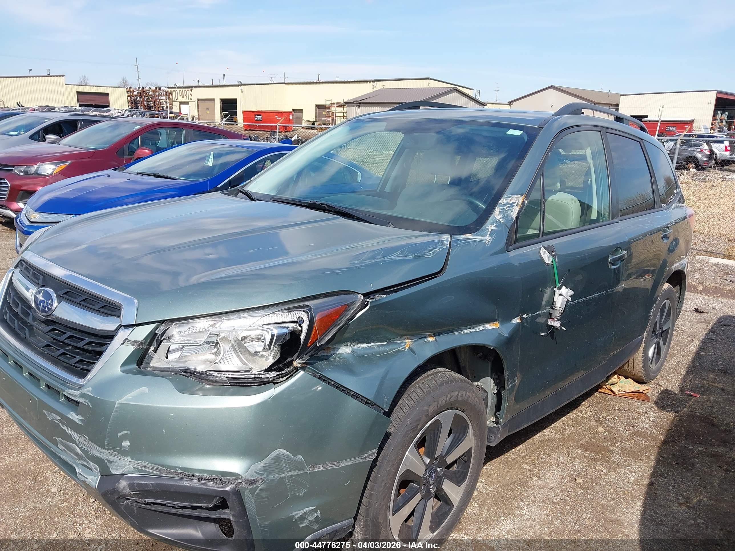 SUBARU FORESTER image 6