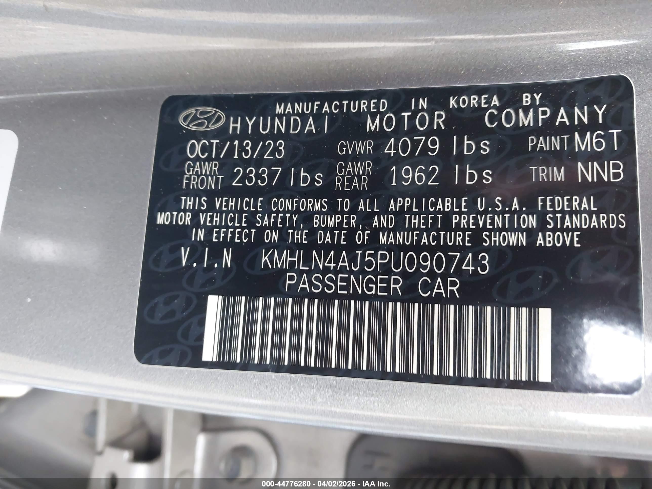 HYUNDAI ELANTRA image 9