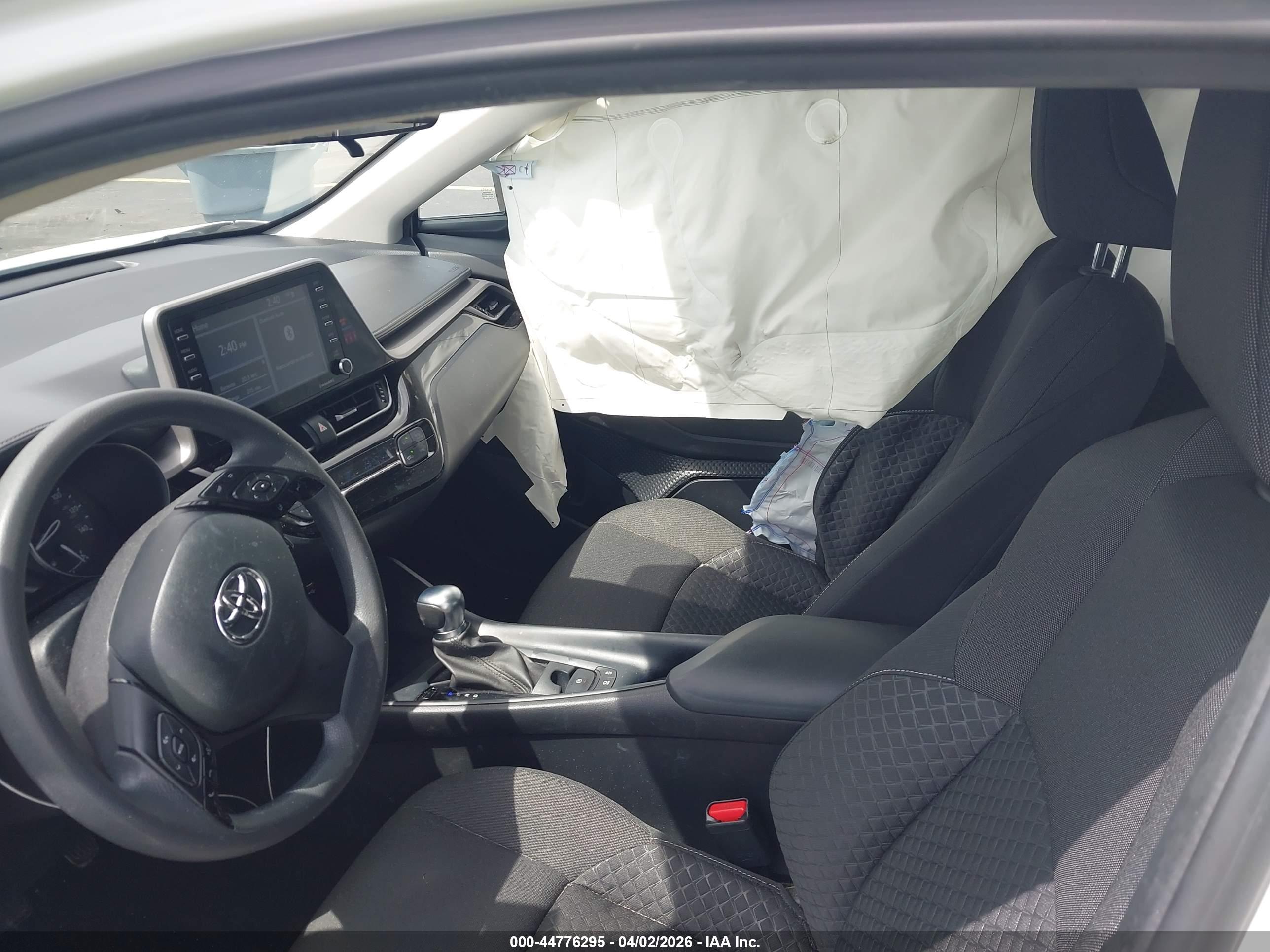 TOYOTA C-HR image 5