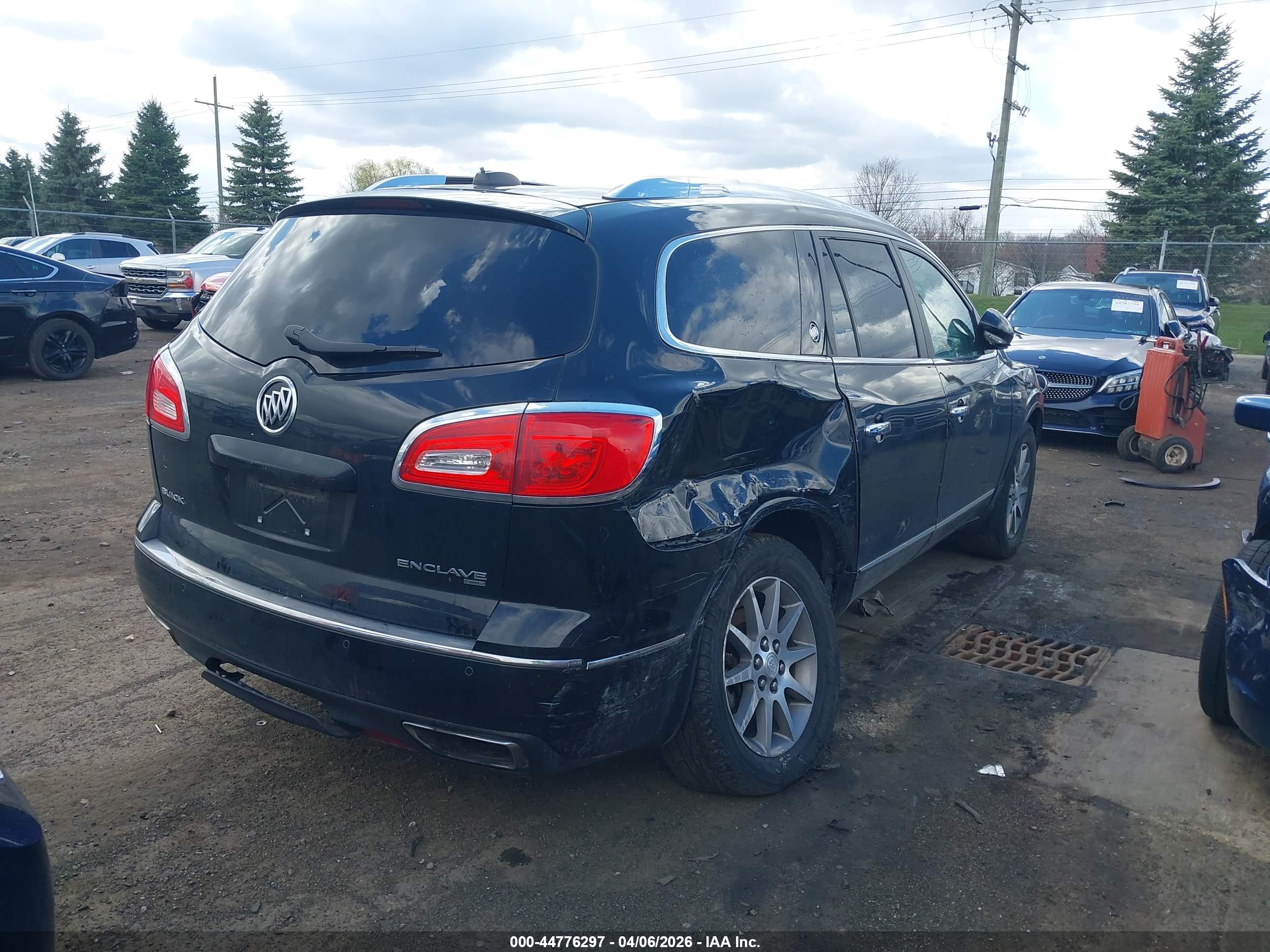 BUICK ENCLAVE image 4