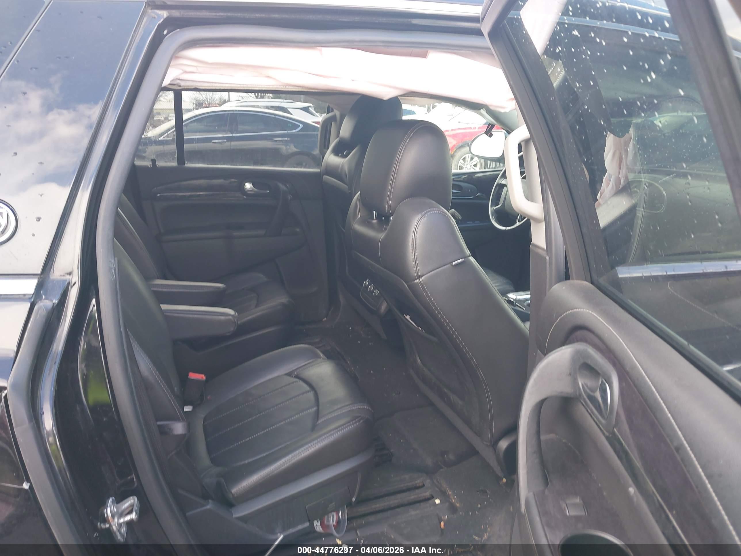 BUICK ENCLAVE image 8