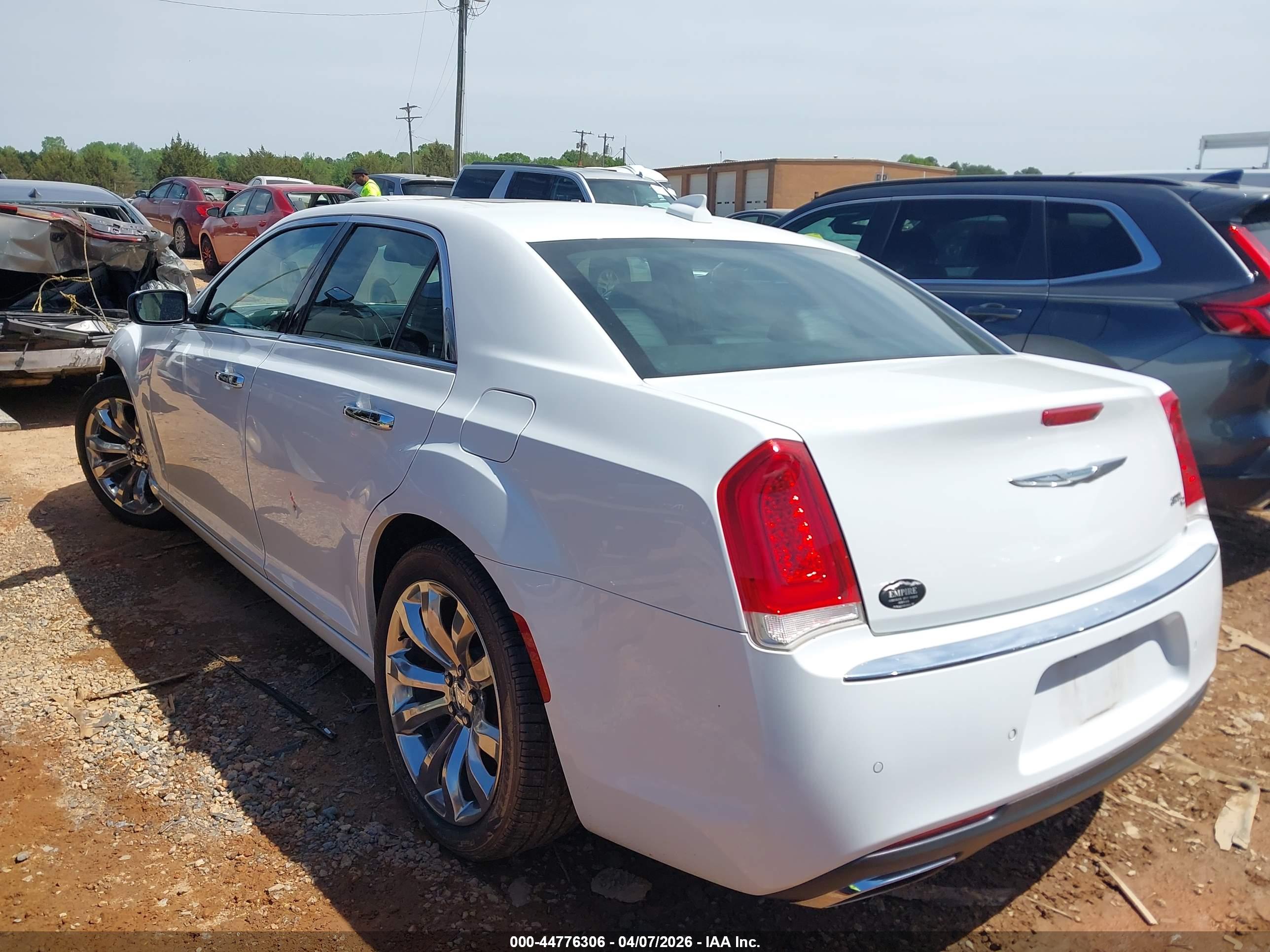 CHRYSLER 300C image 3