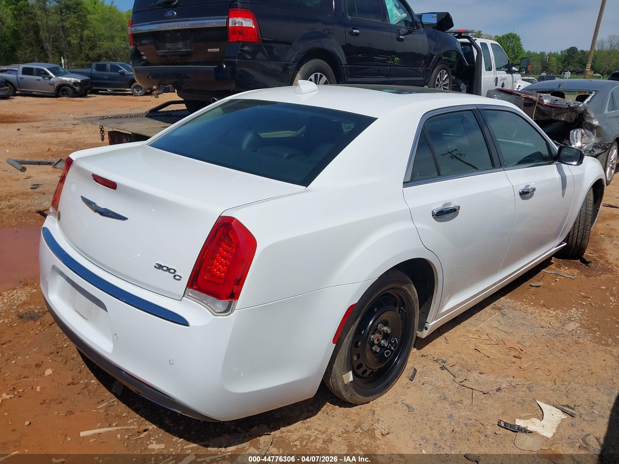 CHRYSLER 300C image 4