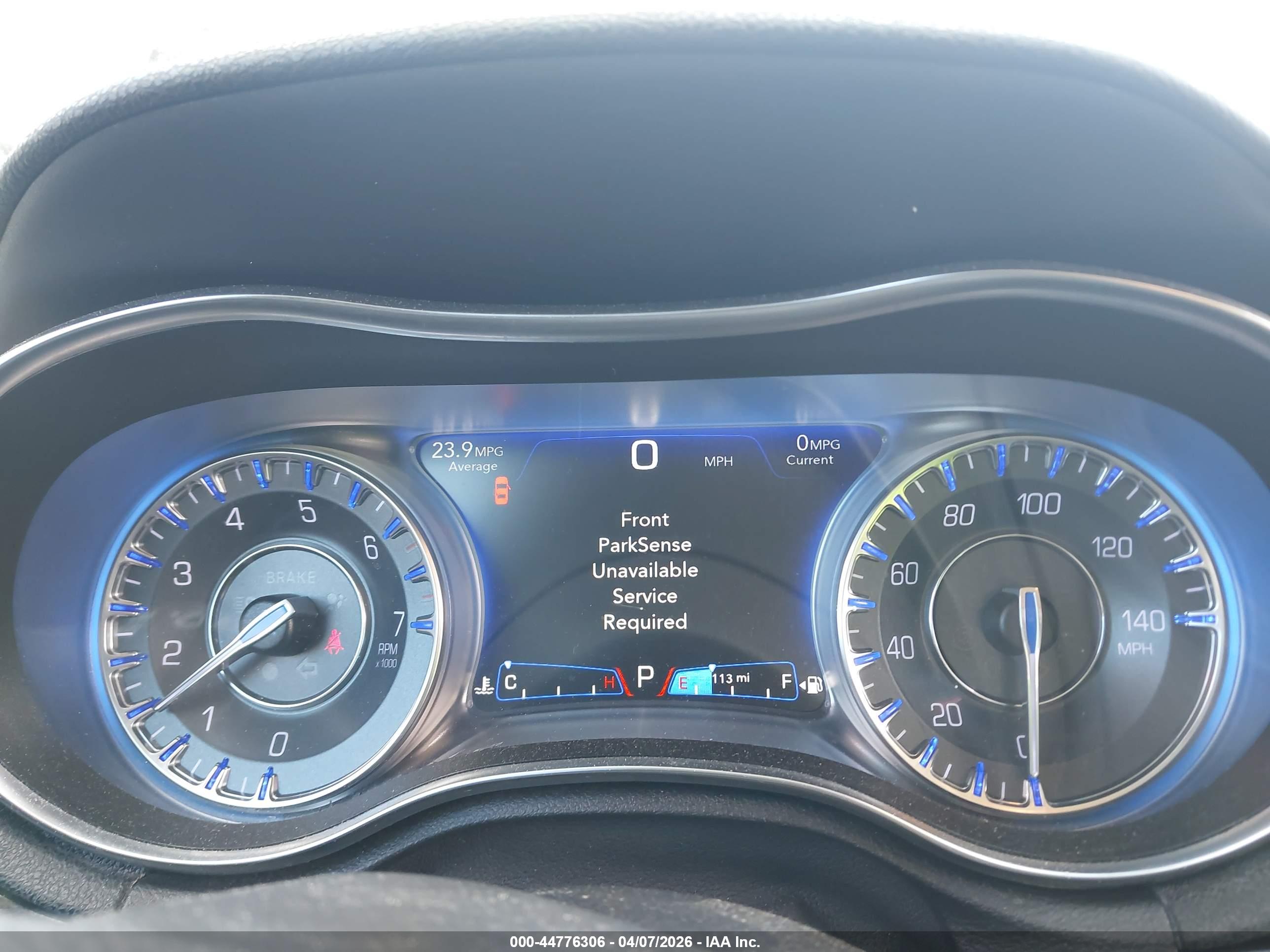 CHRYSLER 300C image 7