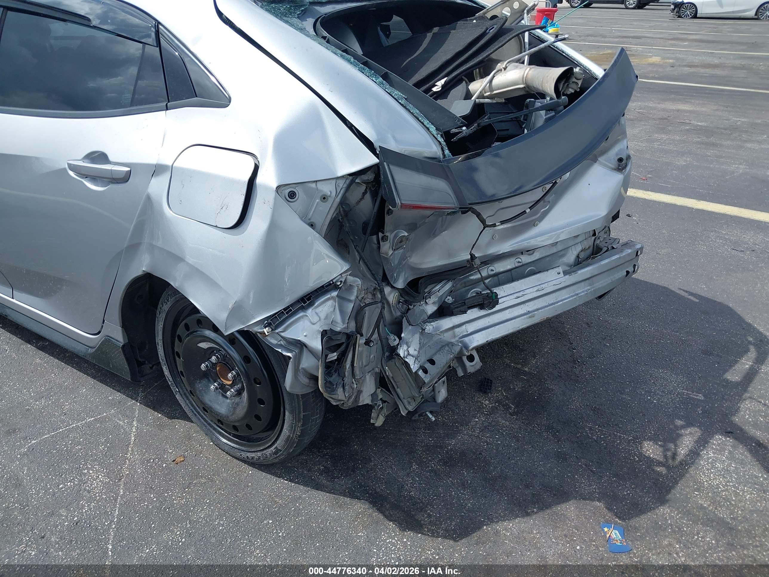 HONDA CIVIC image 6