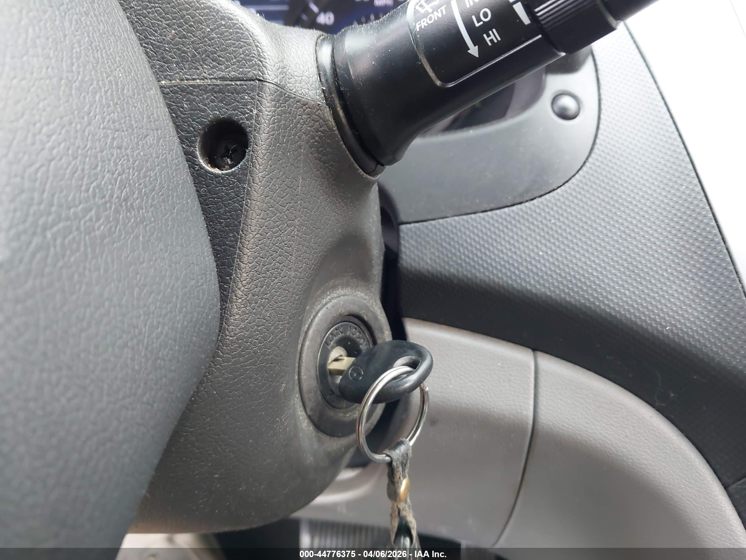 HYUNDAI ACCENT image 11