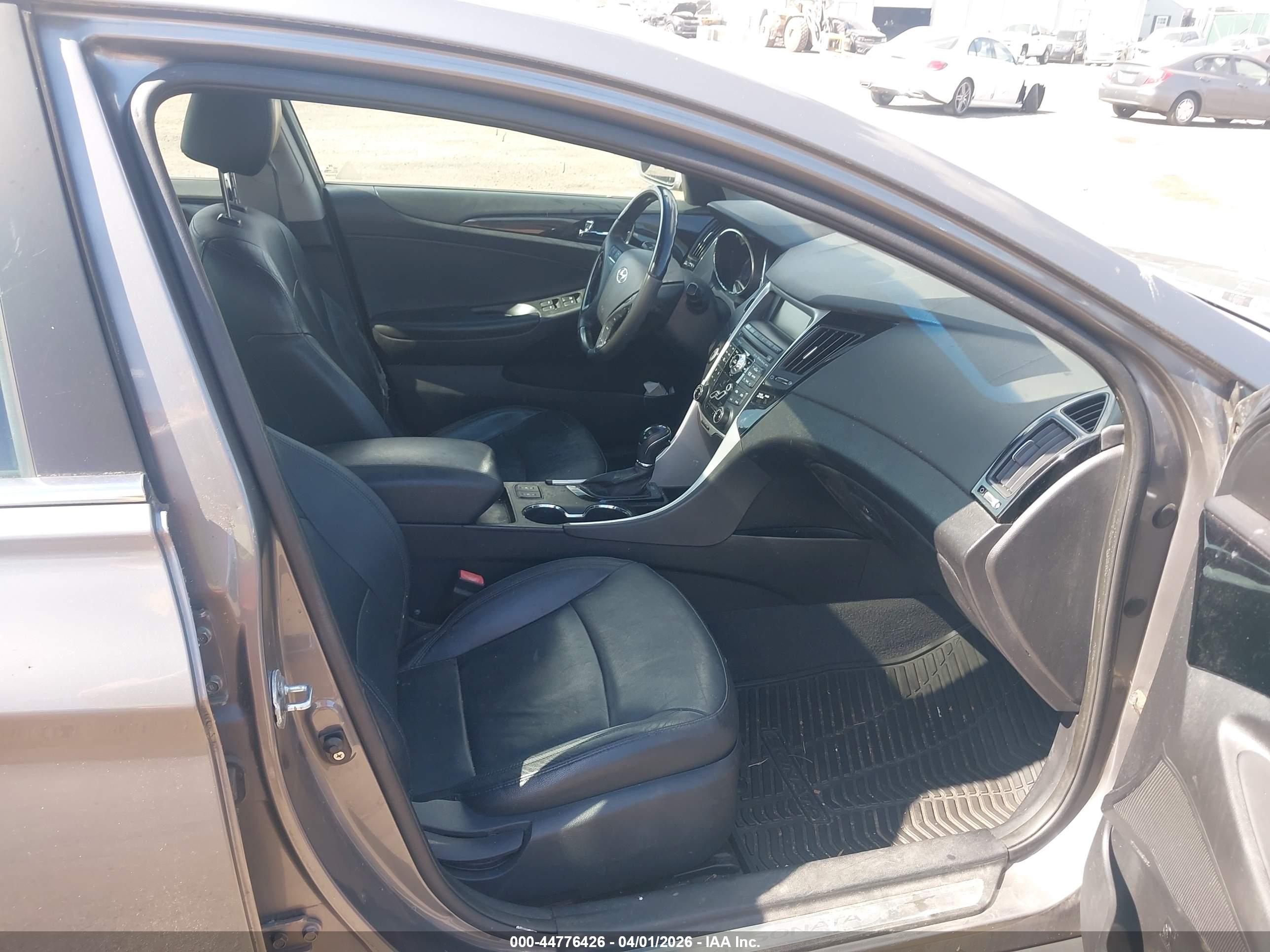 HYUNDAI SONATA image 5