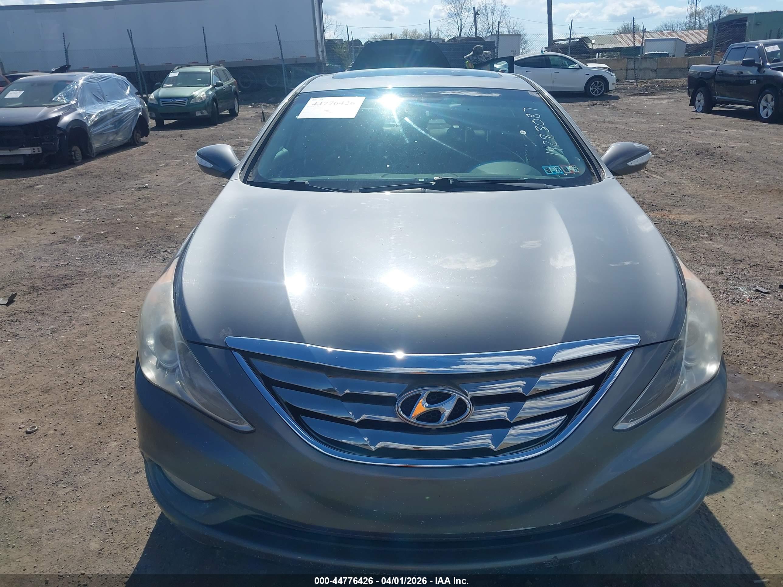 HYUNDAI SONATA image 6