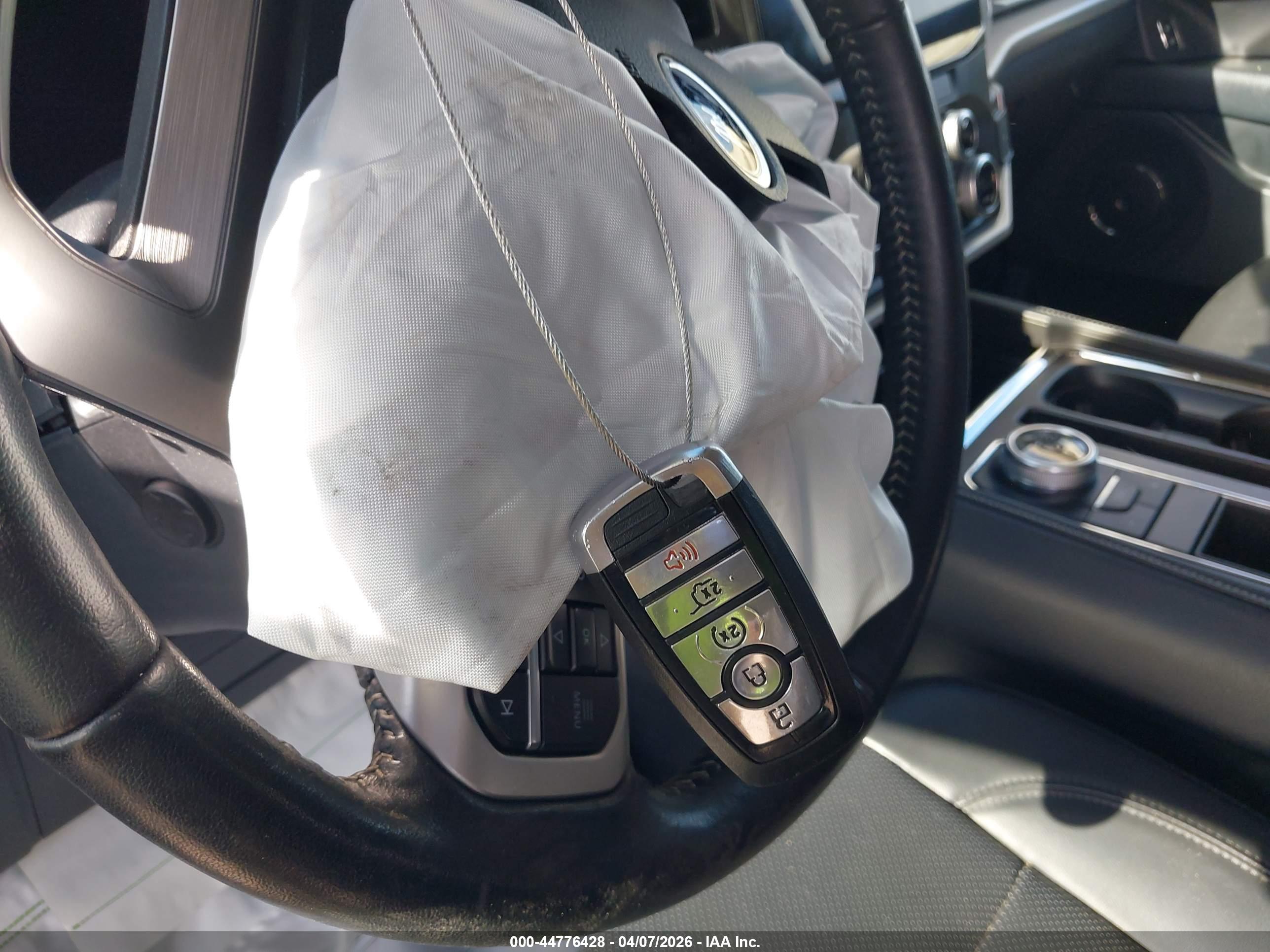 FORD EXPEDITION image 11