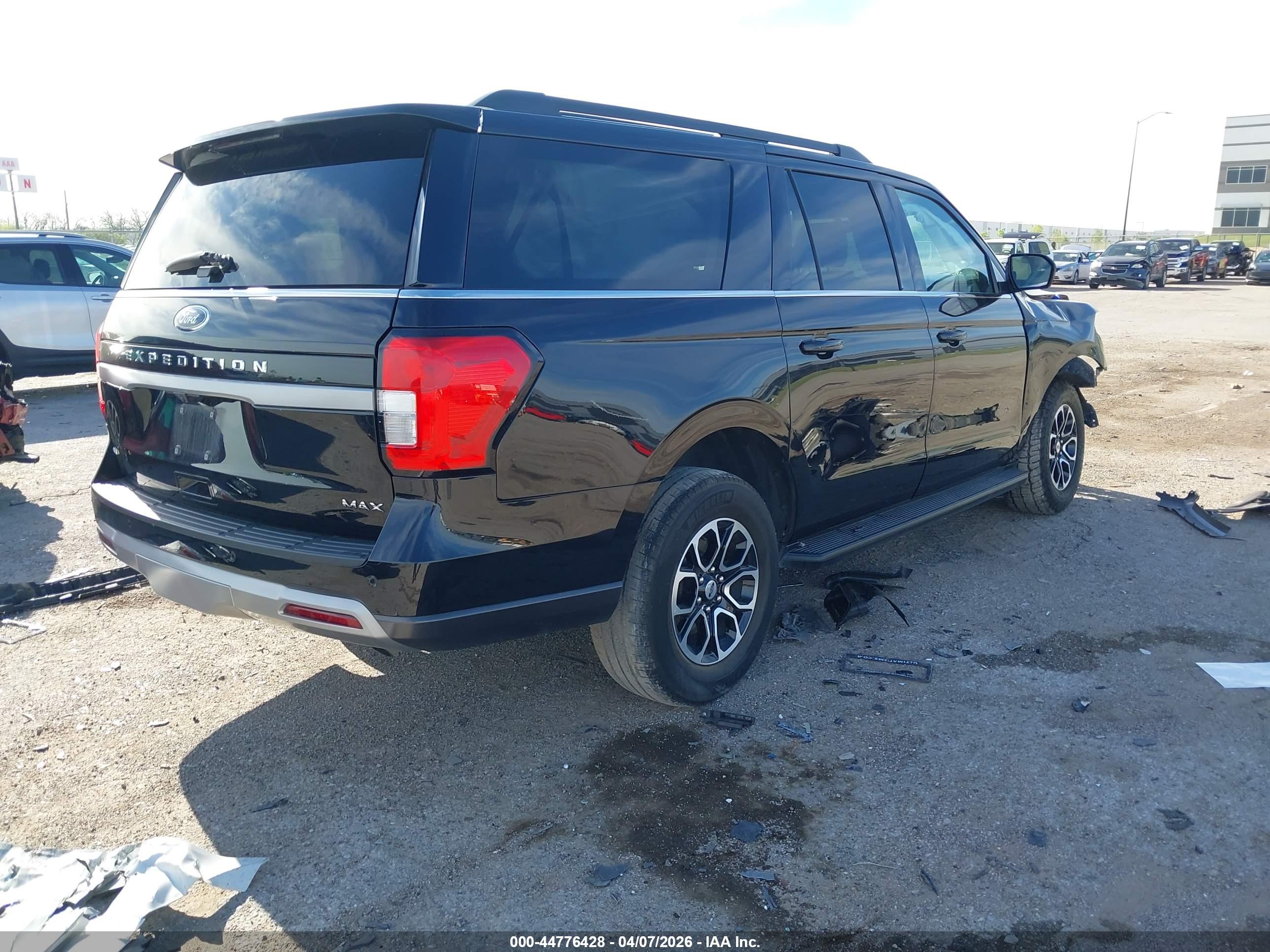 FORD EXPEDITION image 4