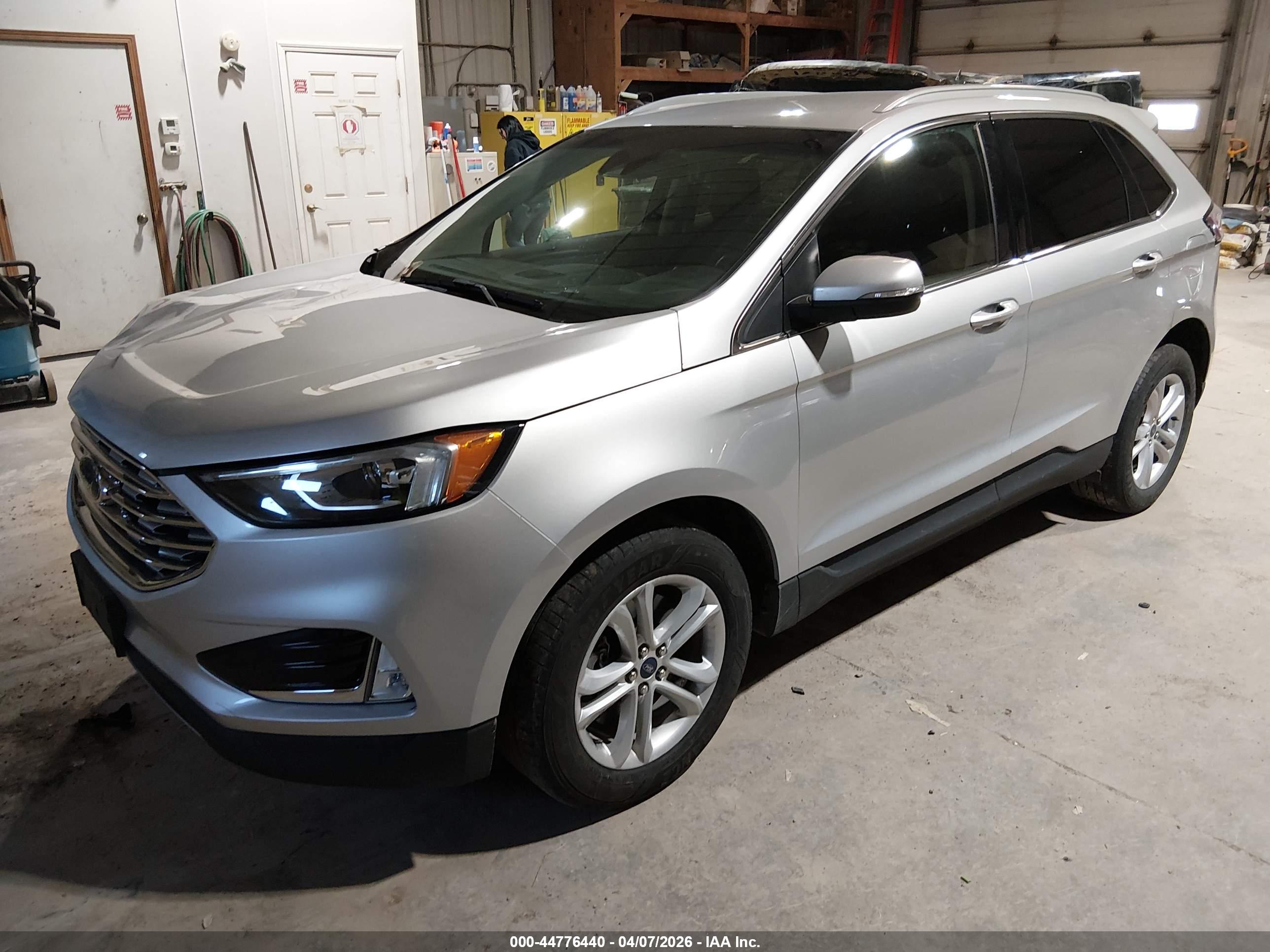 FORD EDGE image 2