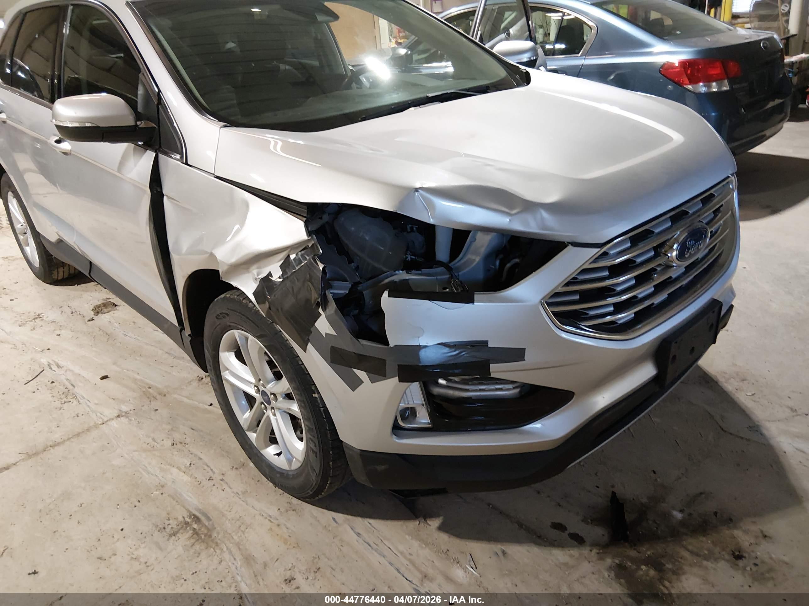FORD EDGE image 6
