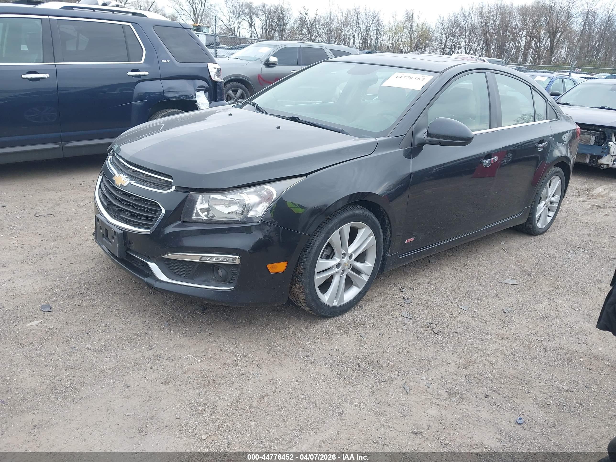 CHEVROLET CRUZE image 2