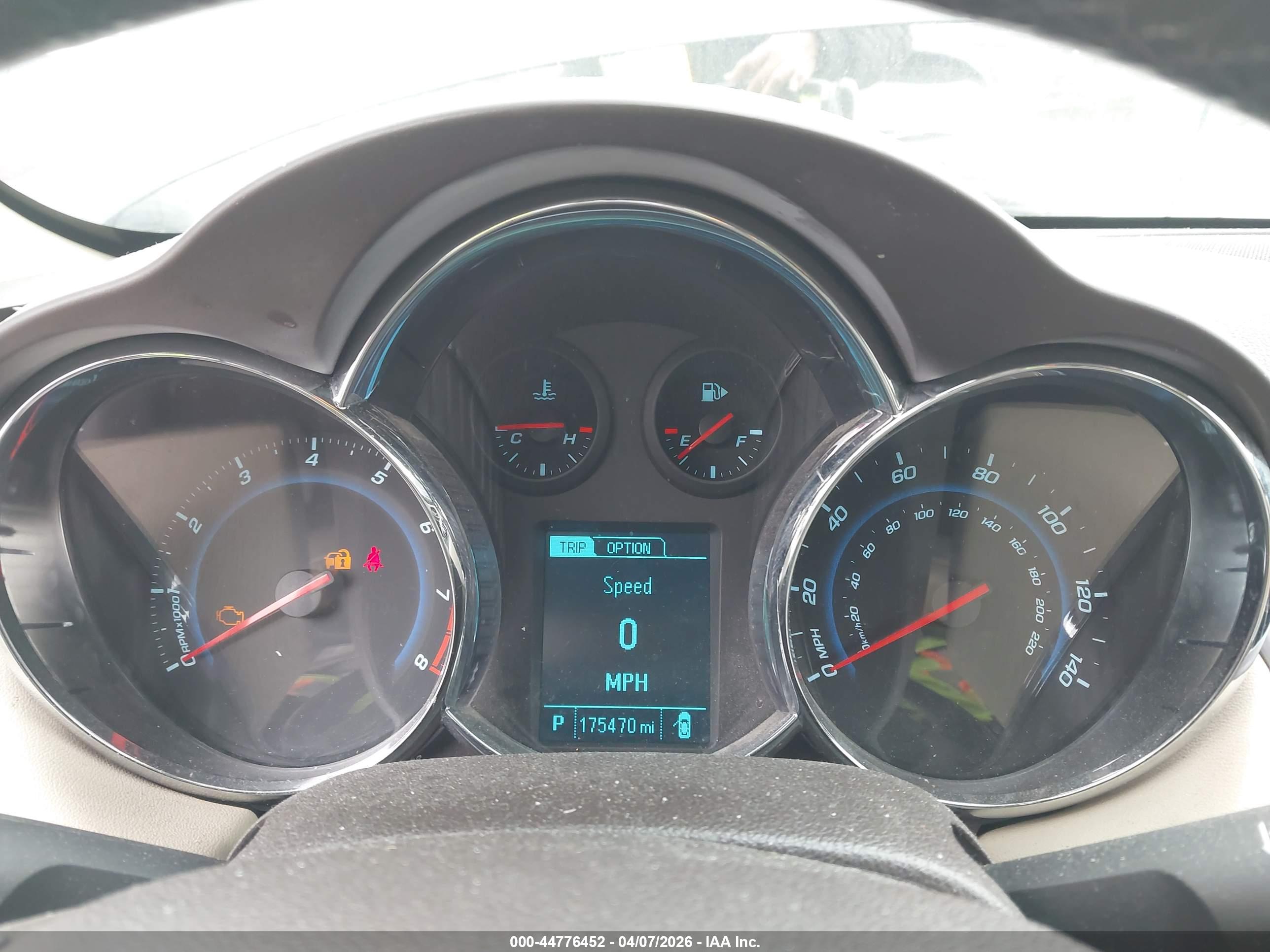 CHEVROLET CRUZE image 7