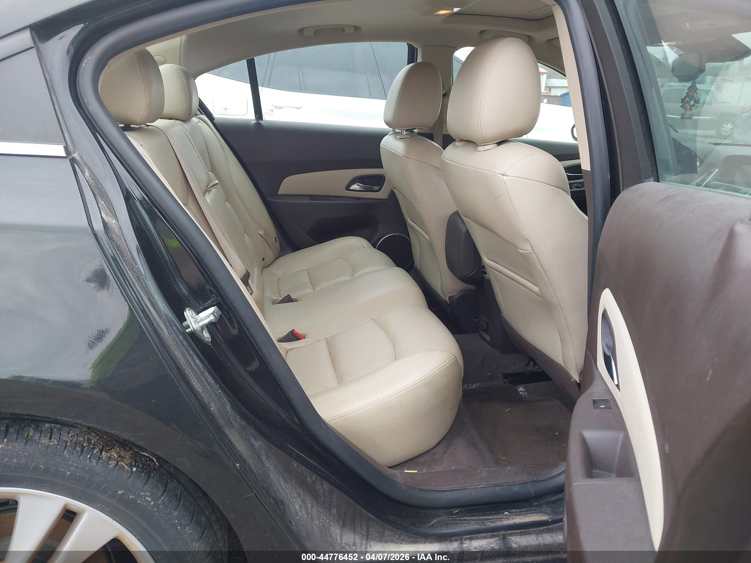 CHEVROLET CRUZE image 8