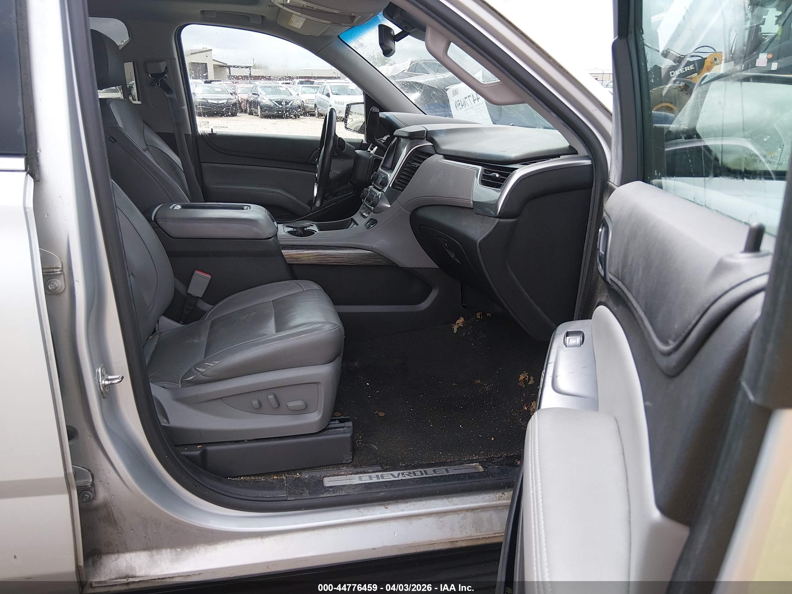 CHEVROLET TAHOE image 5