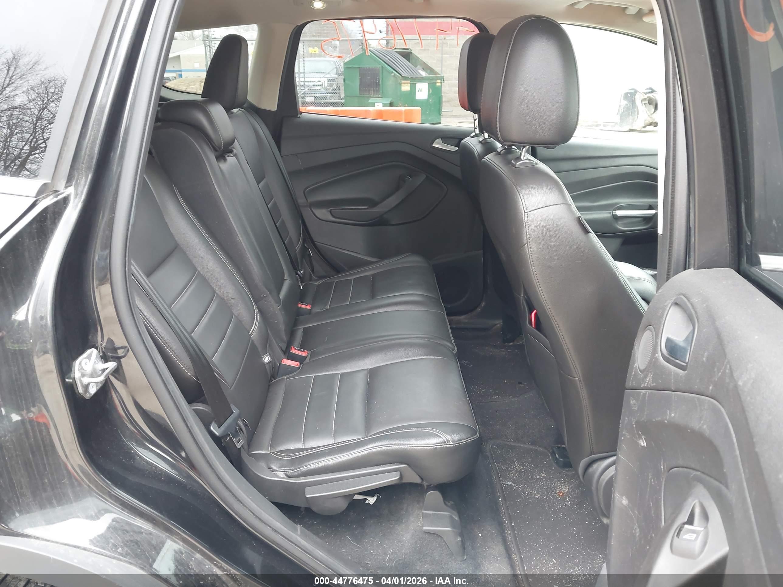 FORD ESCAPE image 8