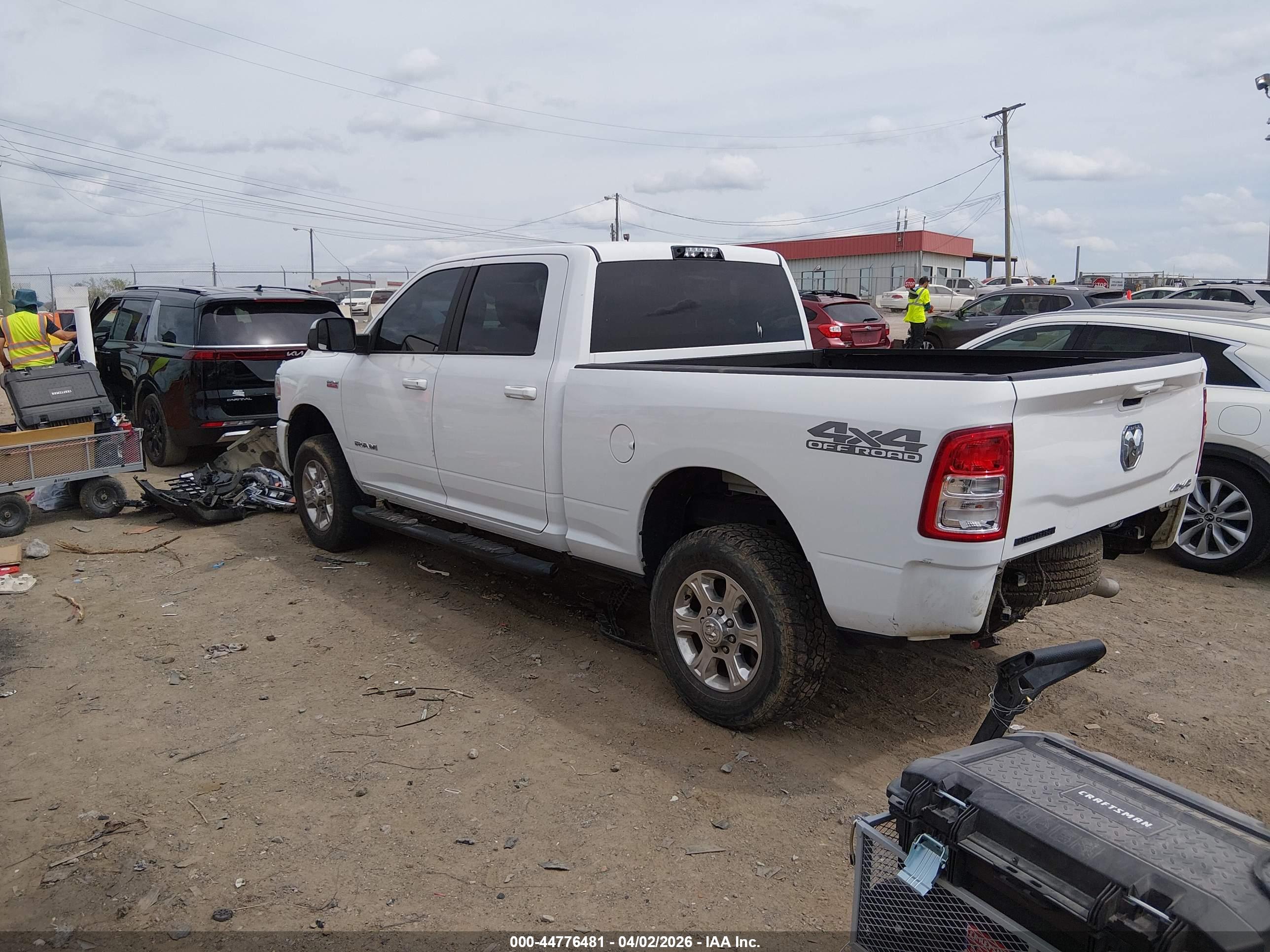 RAM 2500 image 3
