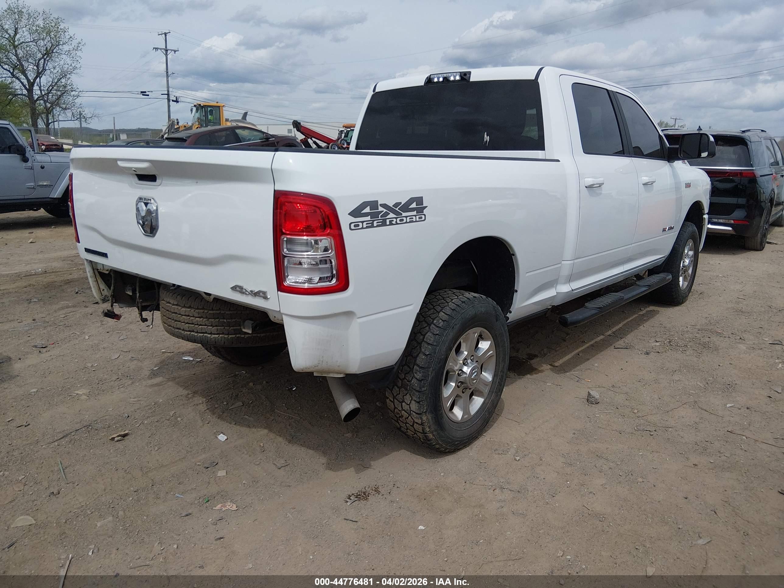 RAM 2500 image 4