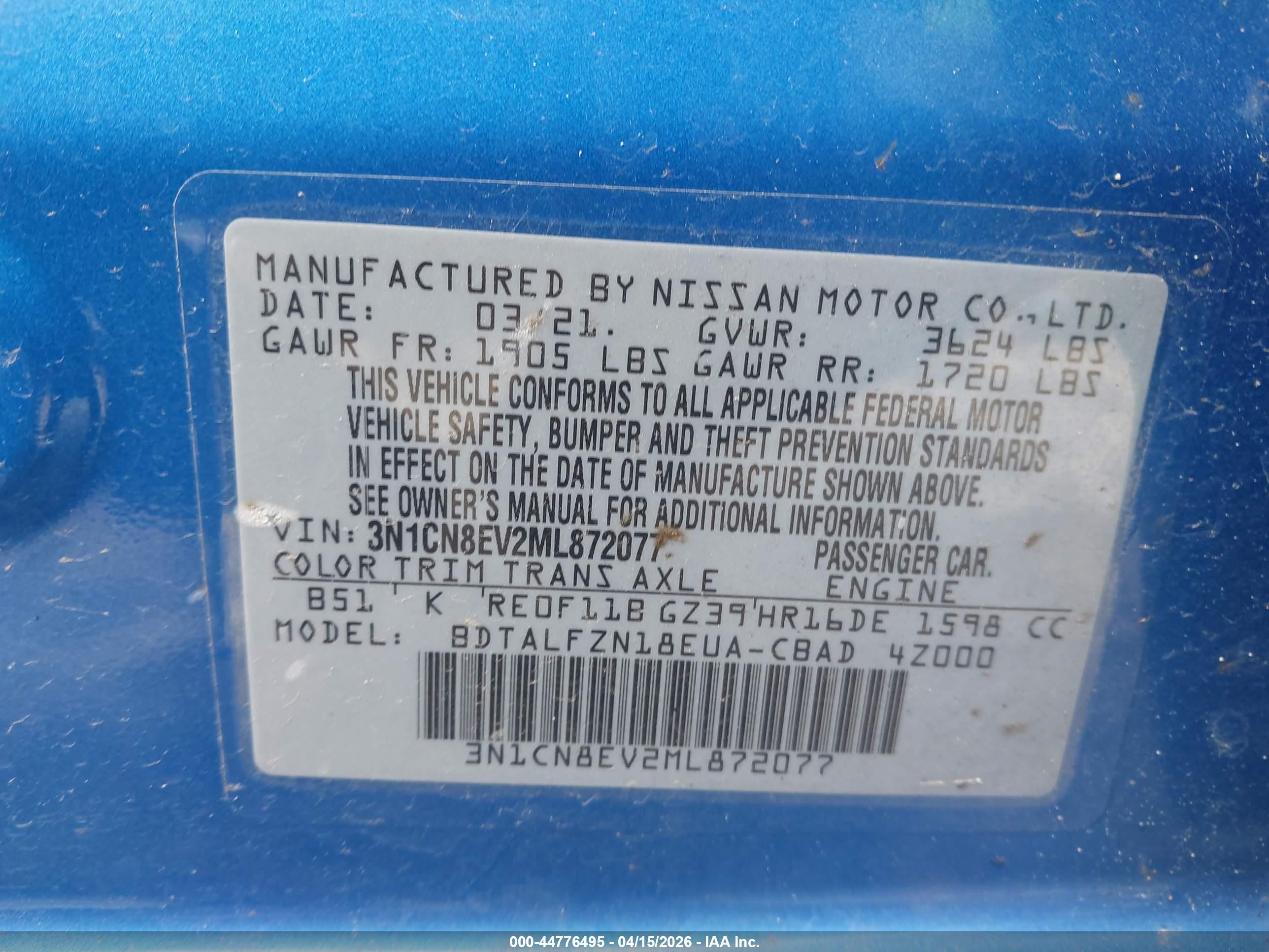 NISSAN VERSA image 9
